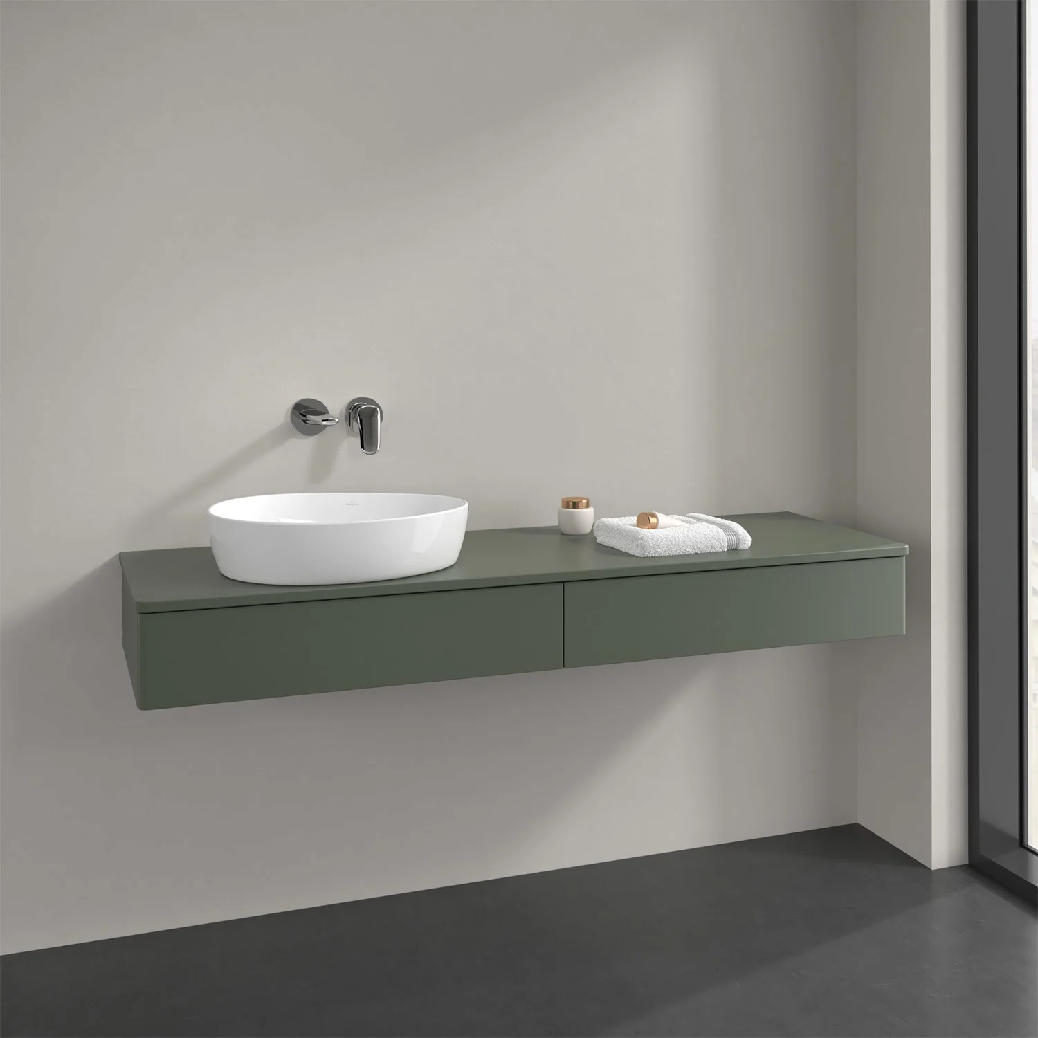 Zielona umywalka z szafką w łazience, Villeroy & Boch