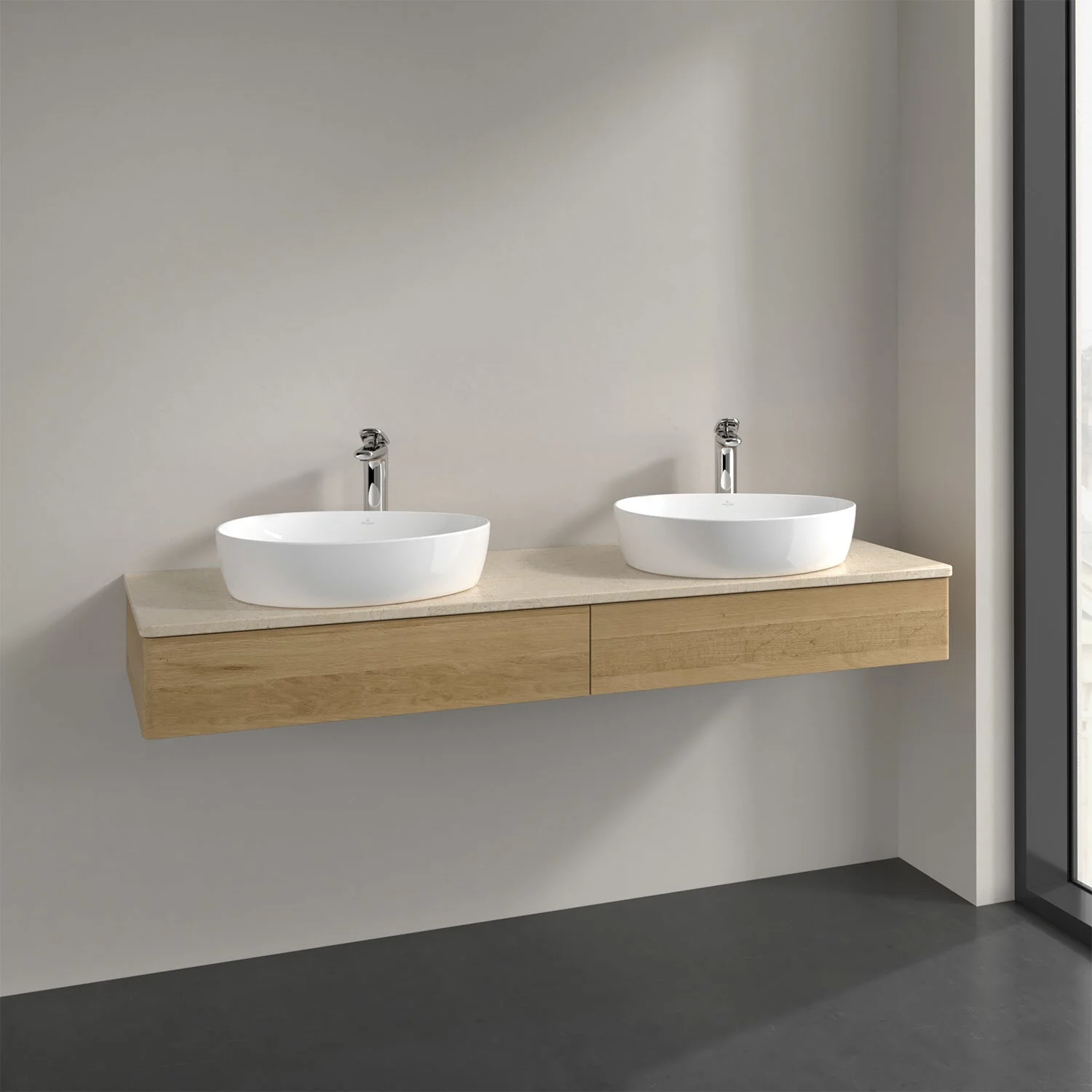 Drewniana podwójna umywalka w łazience, Villeroy & Boch