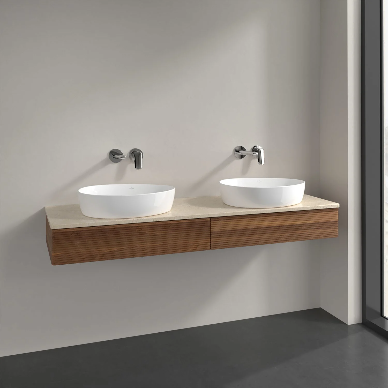Podwójna umywalka z ciemnobrązową szafką w łazience, Villeroy & Boch