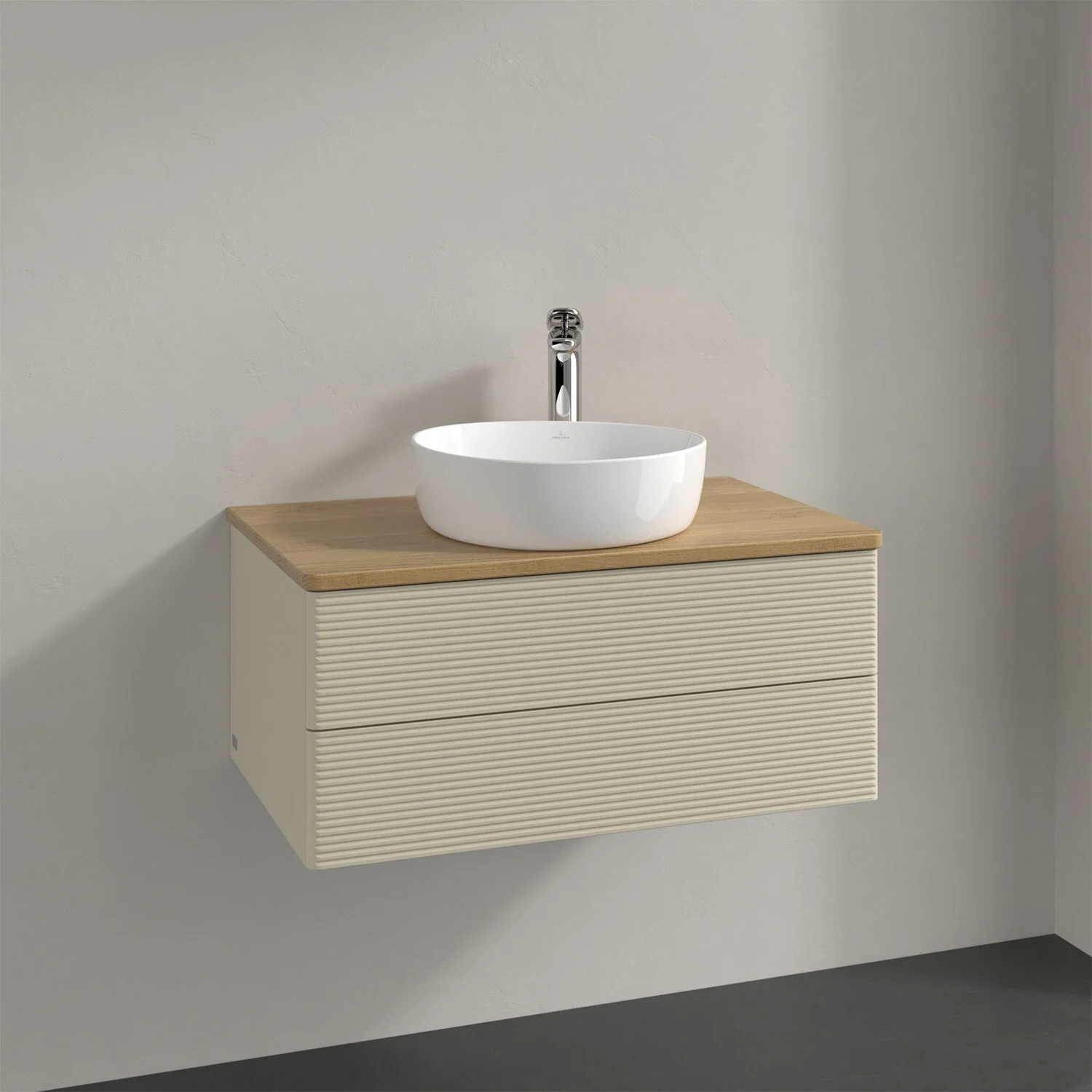 Kremowa umywalka z drewnianym blatem, widok z przodu, Villeroy & Boch