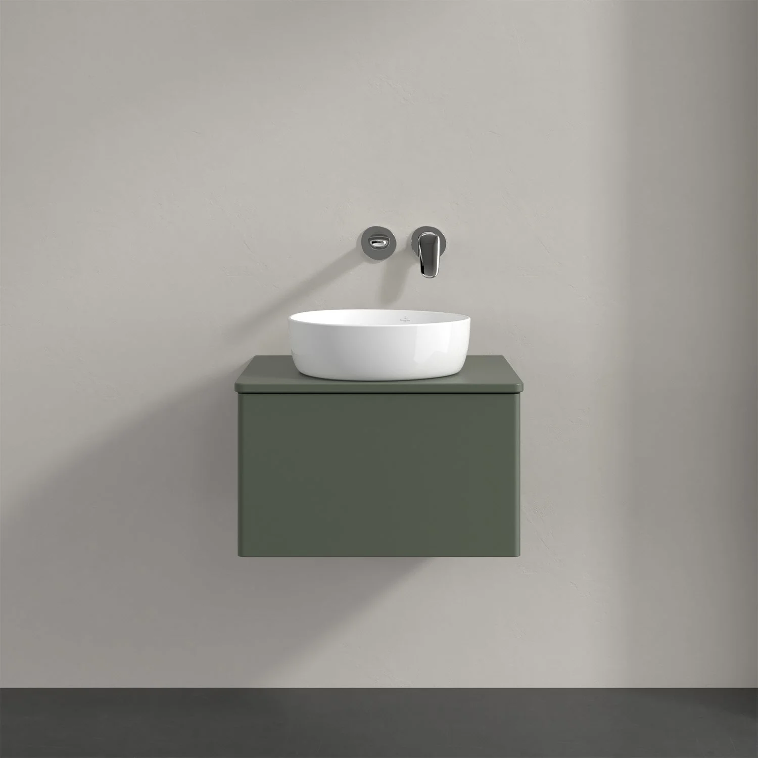 Umywalka z zieloną szafką i ścienną baterią, Villeroy & Boch