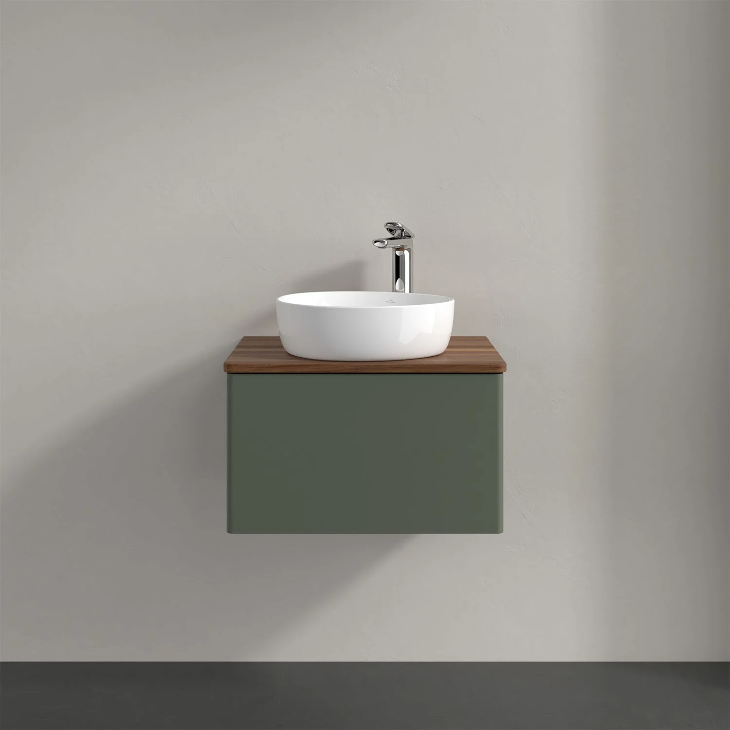 Umywalka z zieloną szafką i białą umywalką, Villeroy & Boch