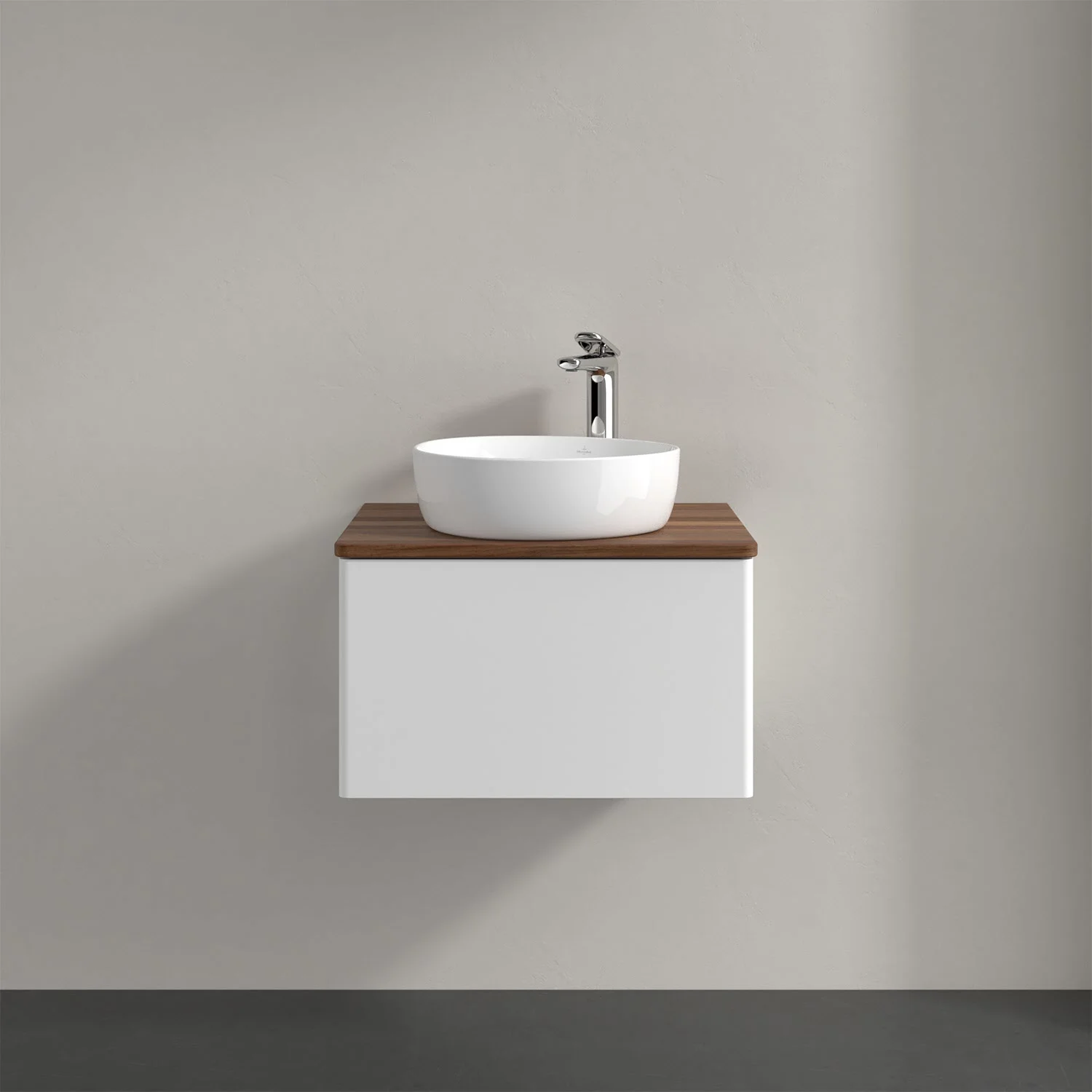 Umywalka z białą szafką i drewnianym blatem, Villeroy & Boch