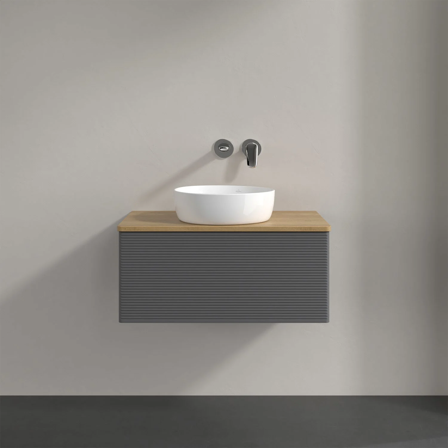 Umywalka z drewnianym blatem i szarą szafką, Villeroy & Boch