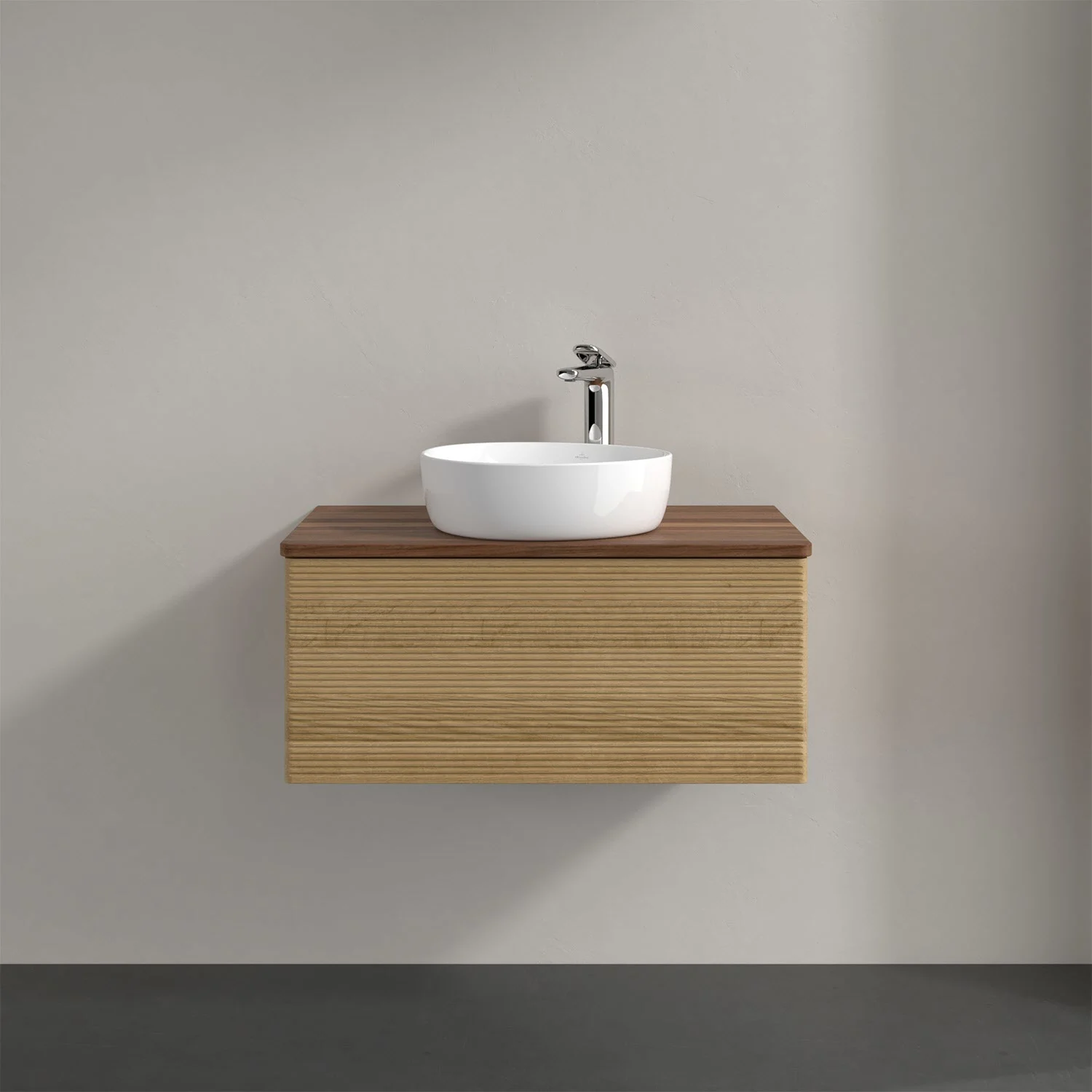 Umywalka z jasną drewnianą szafką i zlewem, Villeroy & Boch