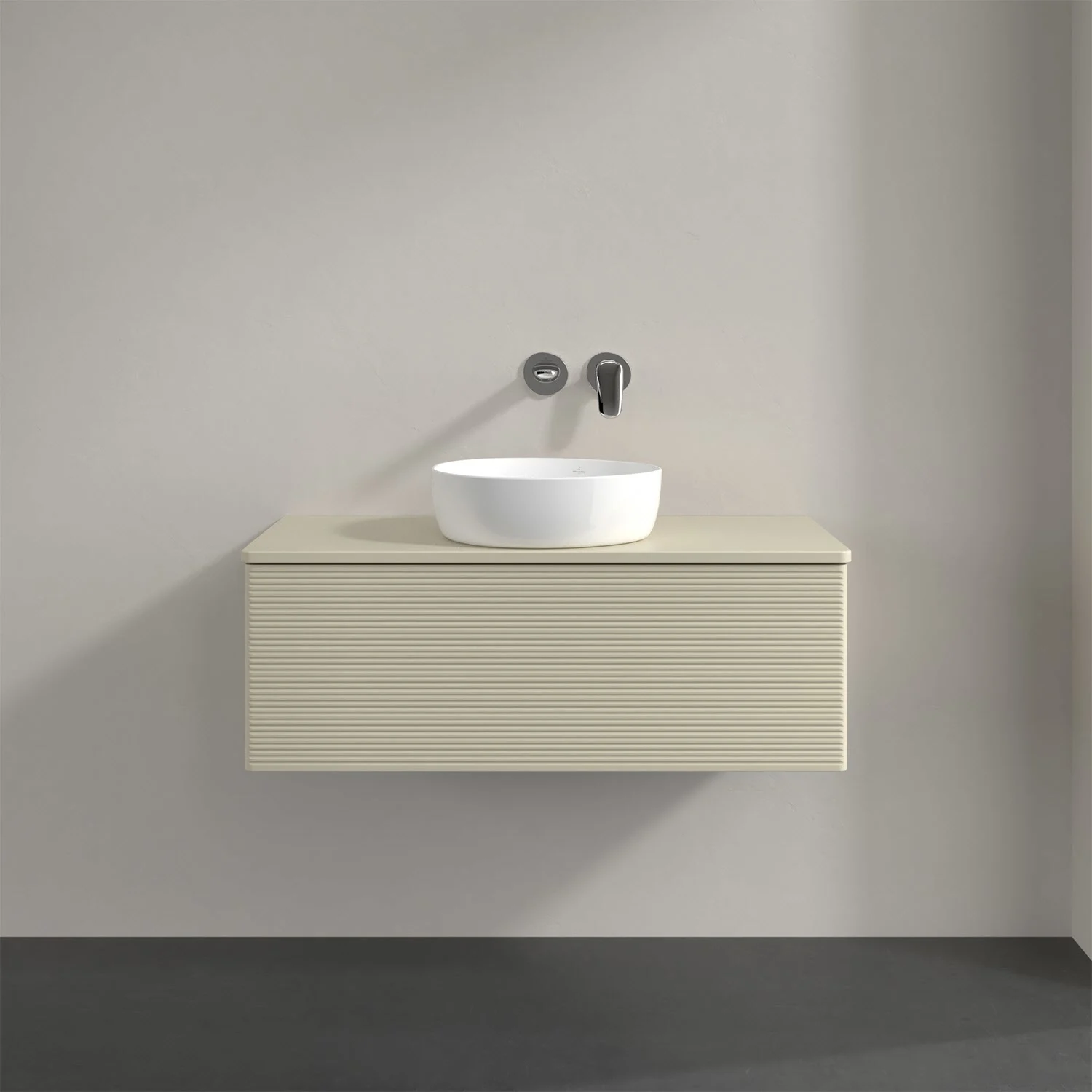 Kremowa umywalka z kremowym blatem zbliżenie, Villeroy & Boch