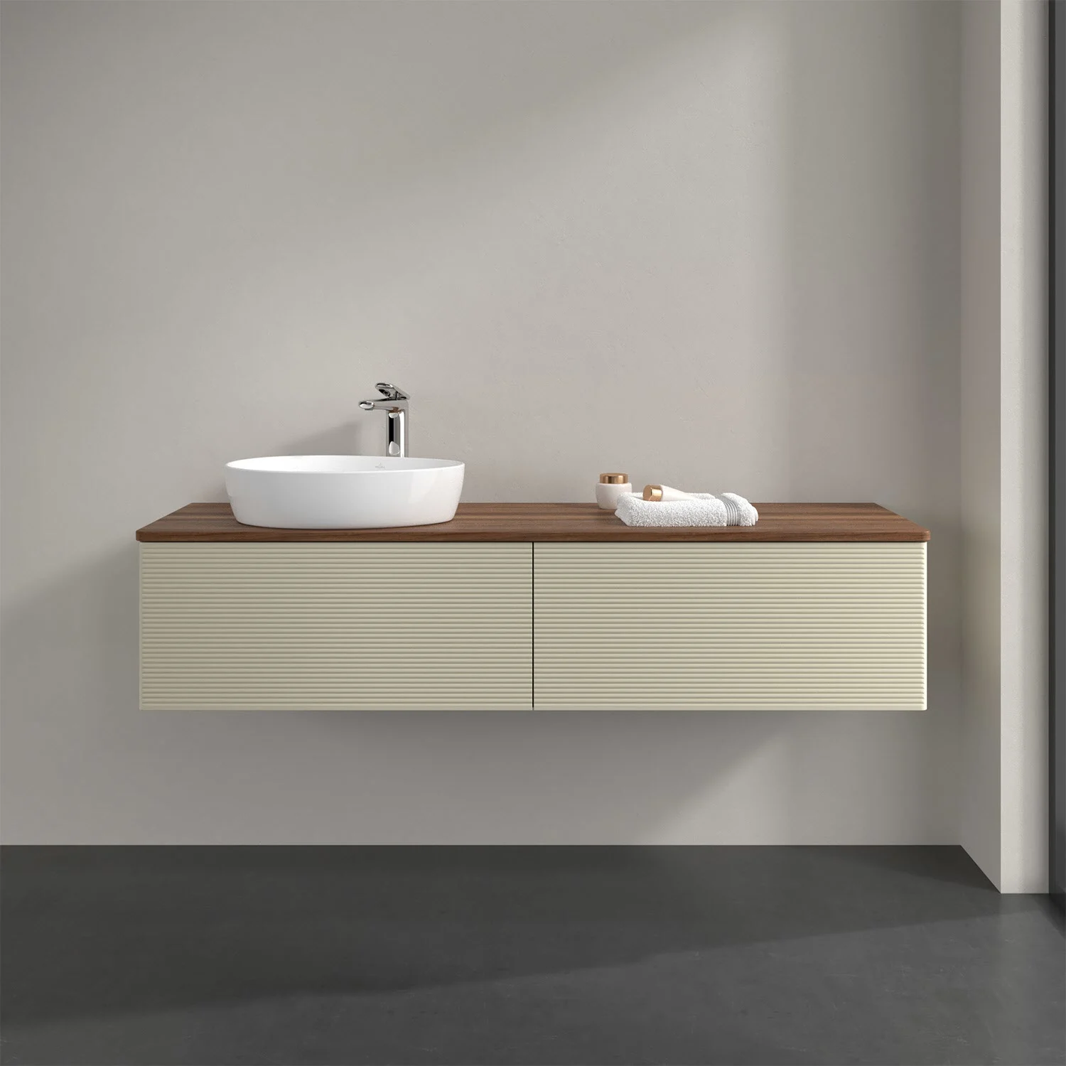 Umywalka z drewnianą powierzchnią i białą umywalką, Villeroy & Boch