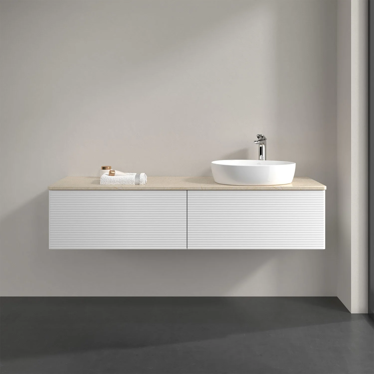 Białe meble łazienkowe z umywalką w zbliżeniu, Villeroy & Boch
