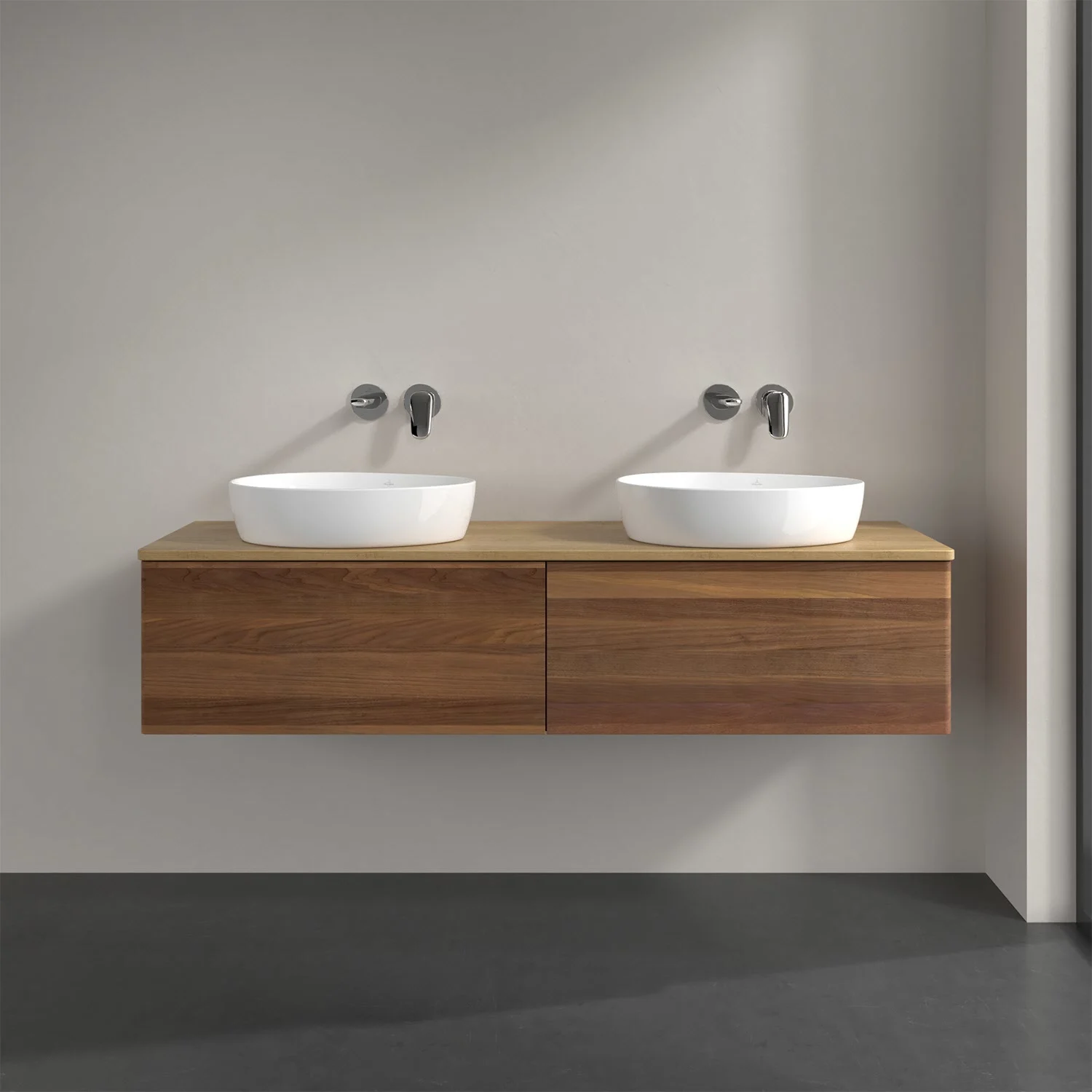Podwójna umywalka z ciemną drewnianą szafką w łazience, Villeroy & Boch
