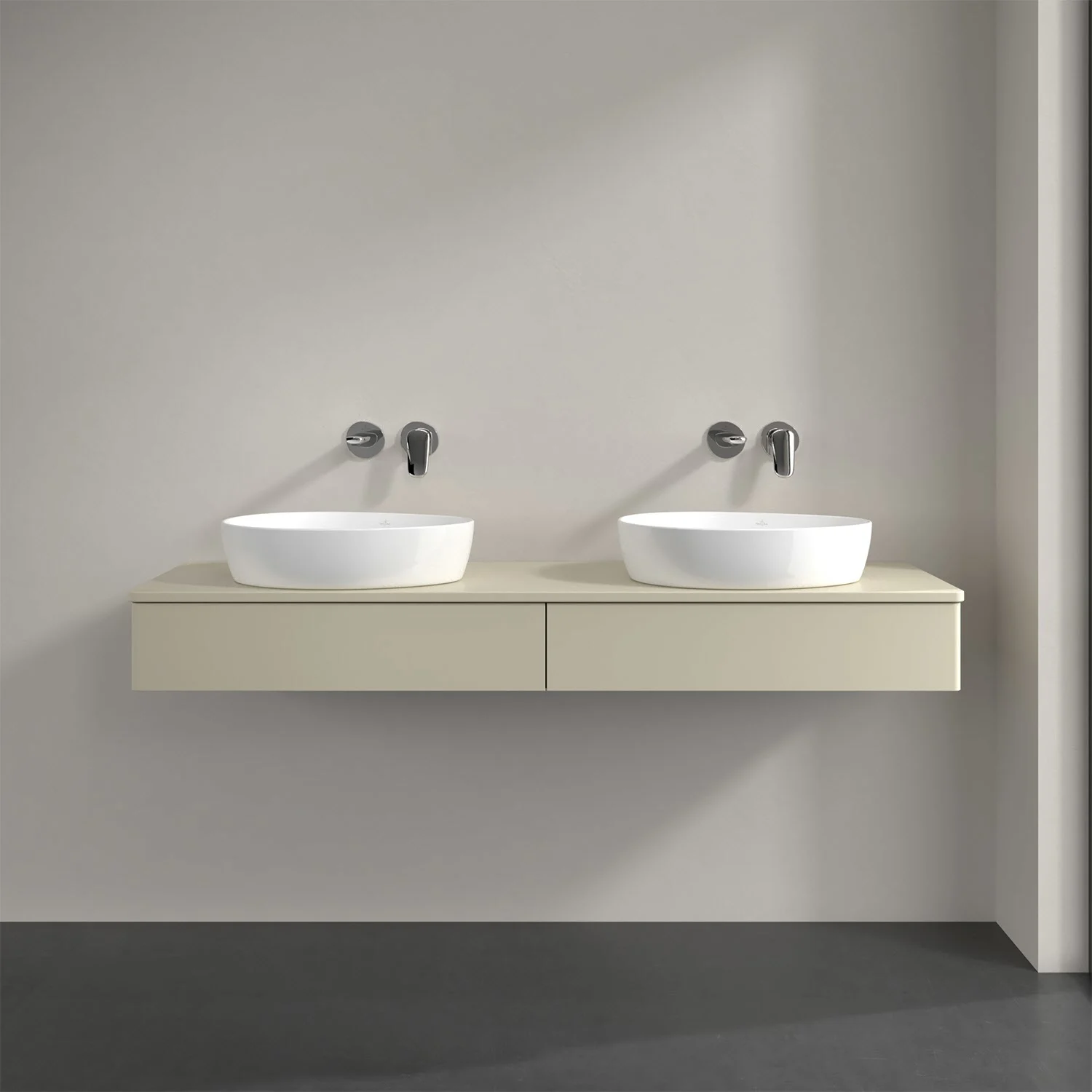 Podwójna umywalka z beżową szafką w łazience, Villeroy & Boch