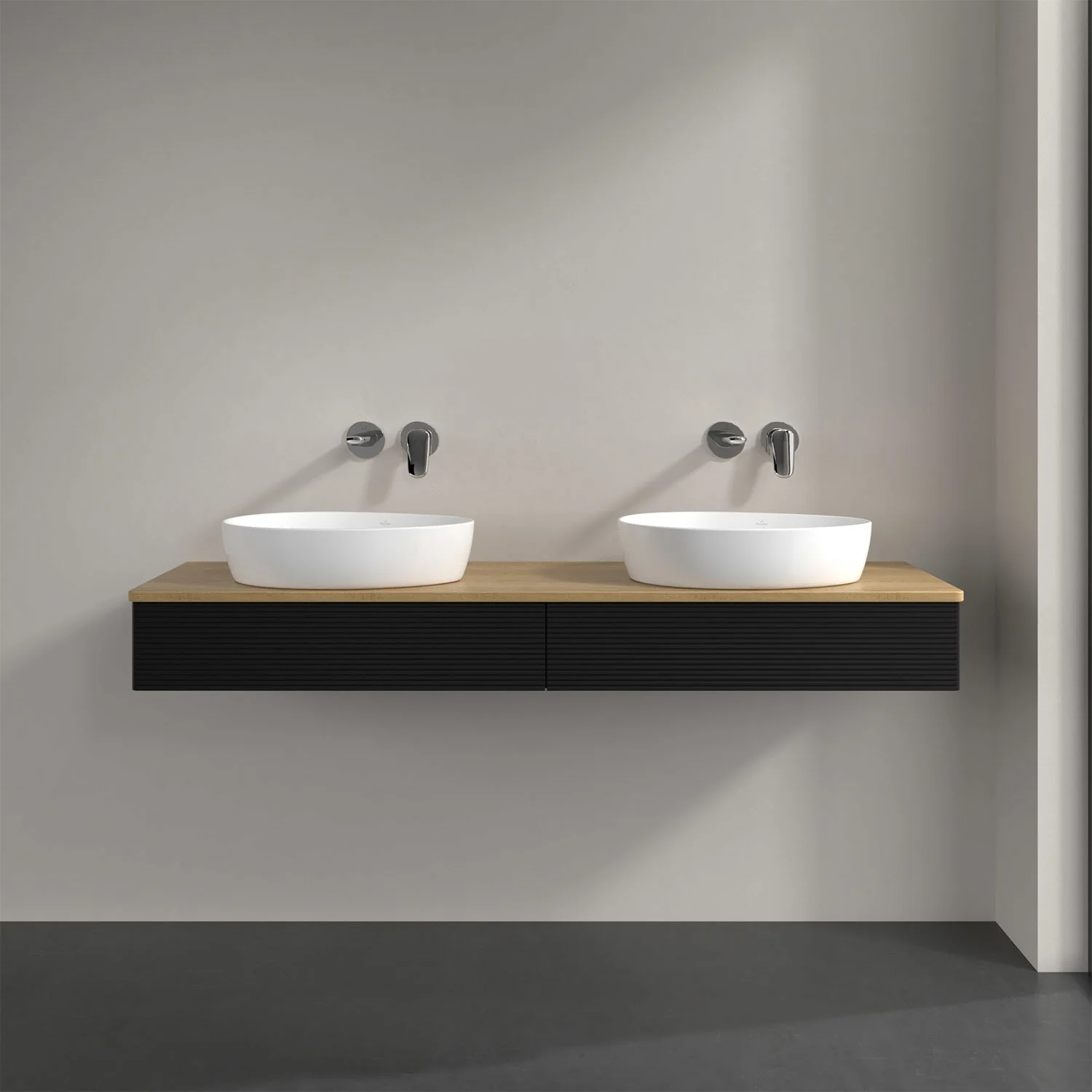 Podwójna umywalka z czarną szafką w łazience, Villeroy & Boch