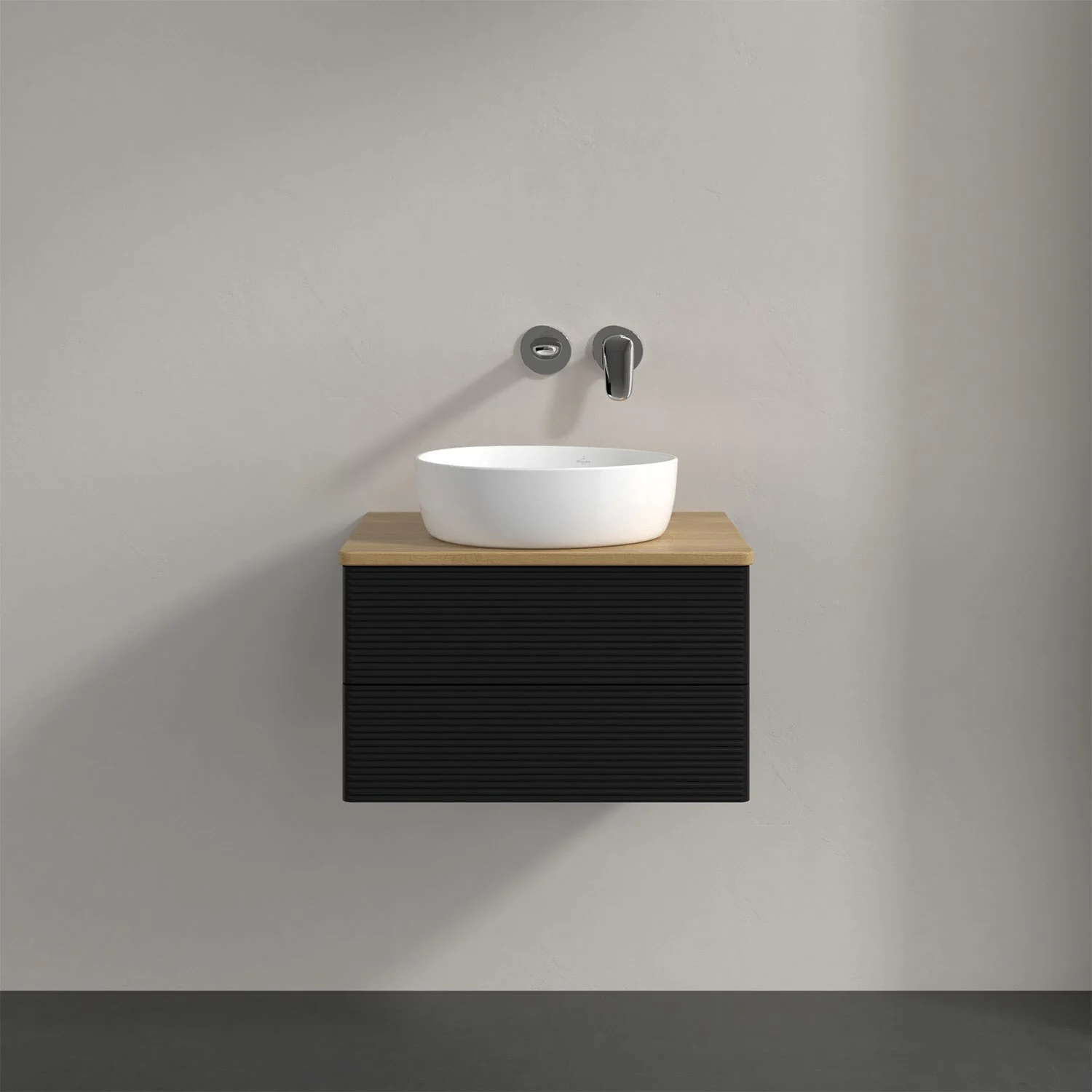 Czarna umywalka z drewnianym blatem i zlewem, Villeroy & Boch