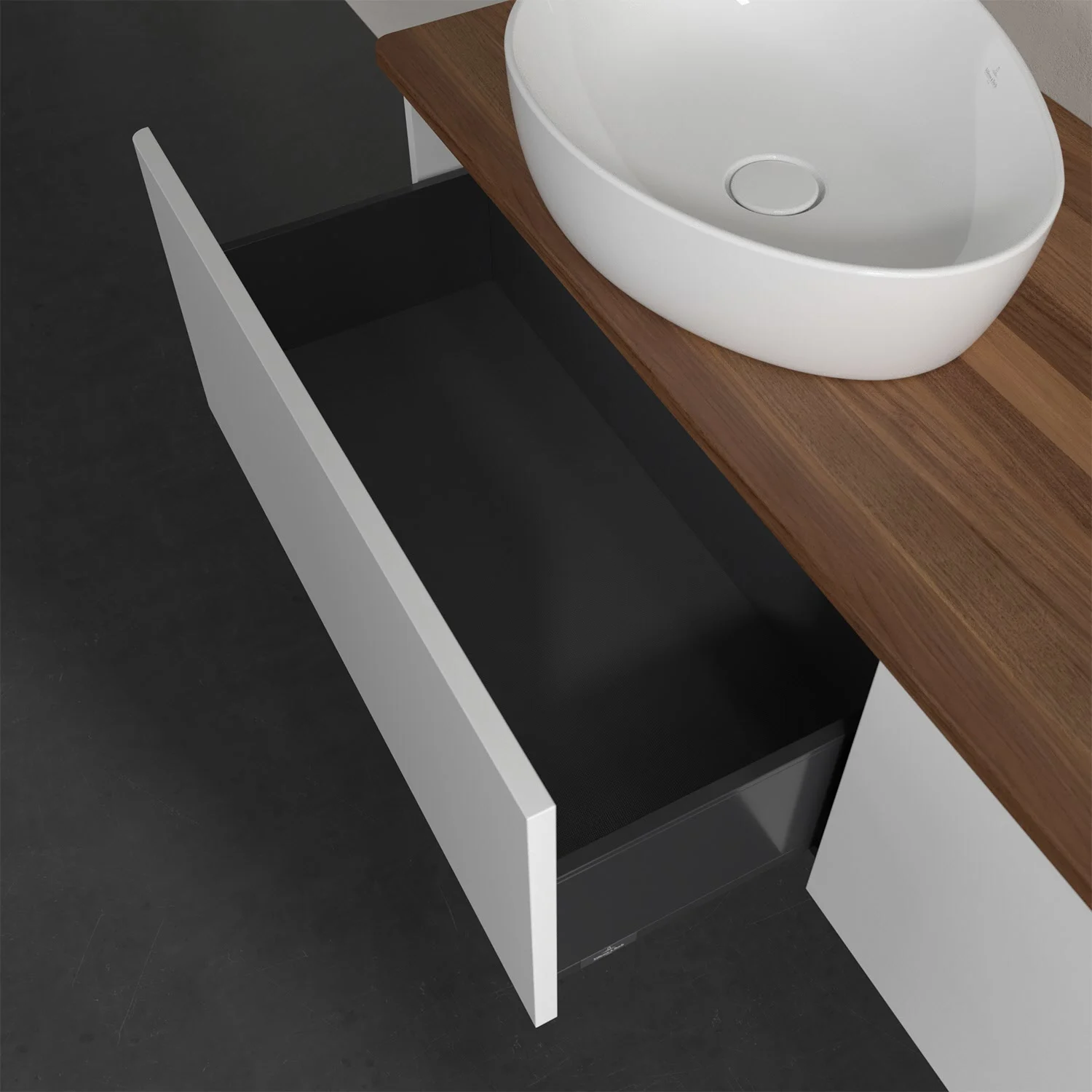 Otwarta szuflada pod umywalką w łazience, Villeroy & Boch