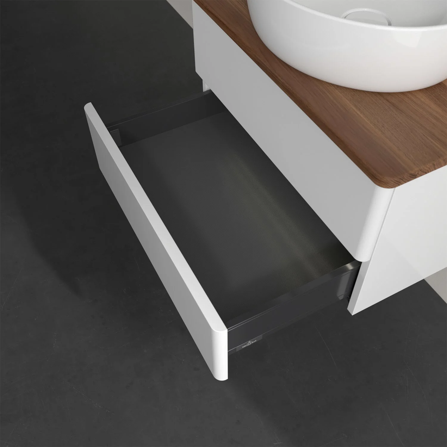 Biała szuflada pod umywalką w zbliżeniu, Villeroy & Boch