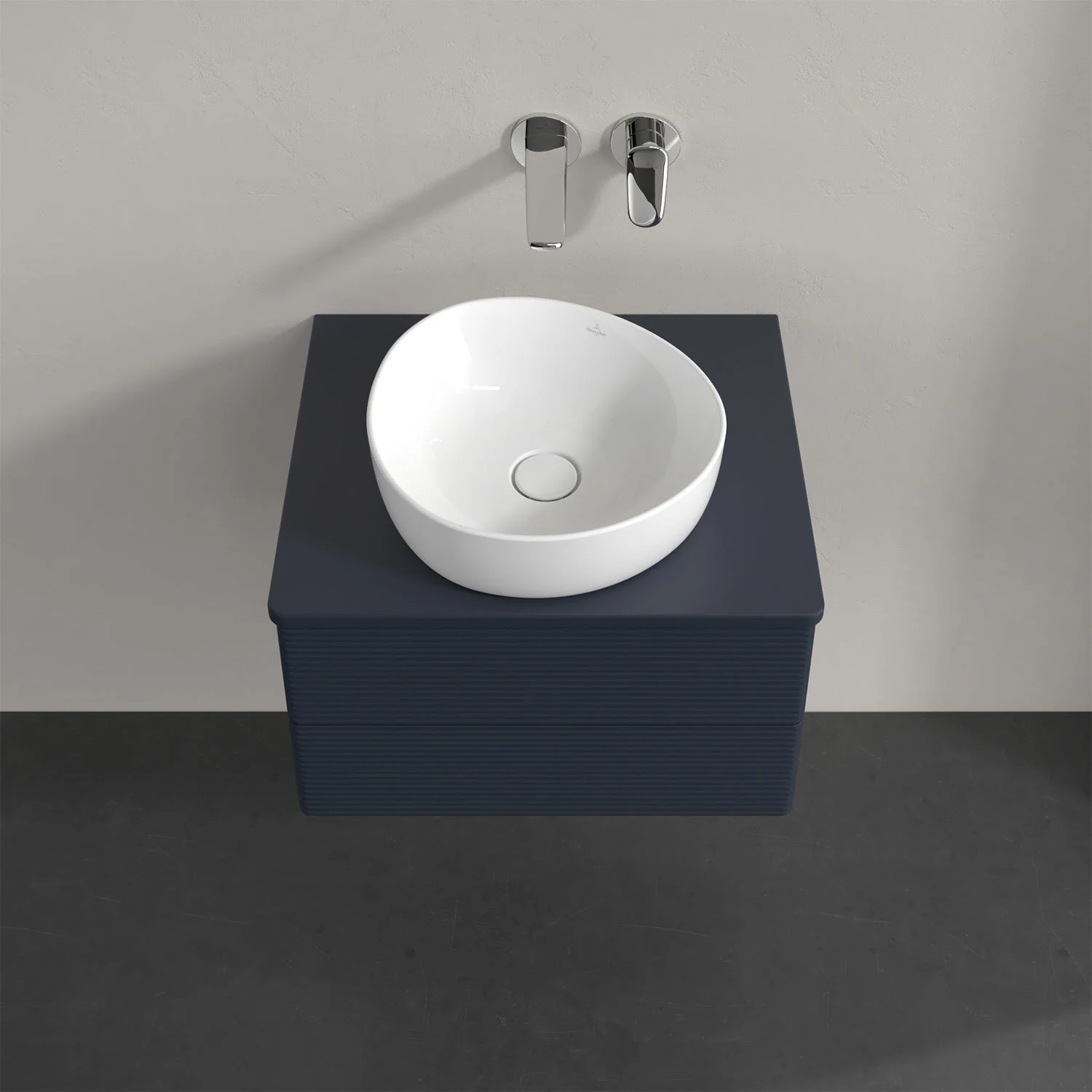 Umywalka na ciemnej szafce z góry, Villeroy & Boch