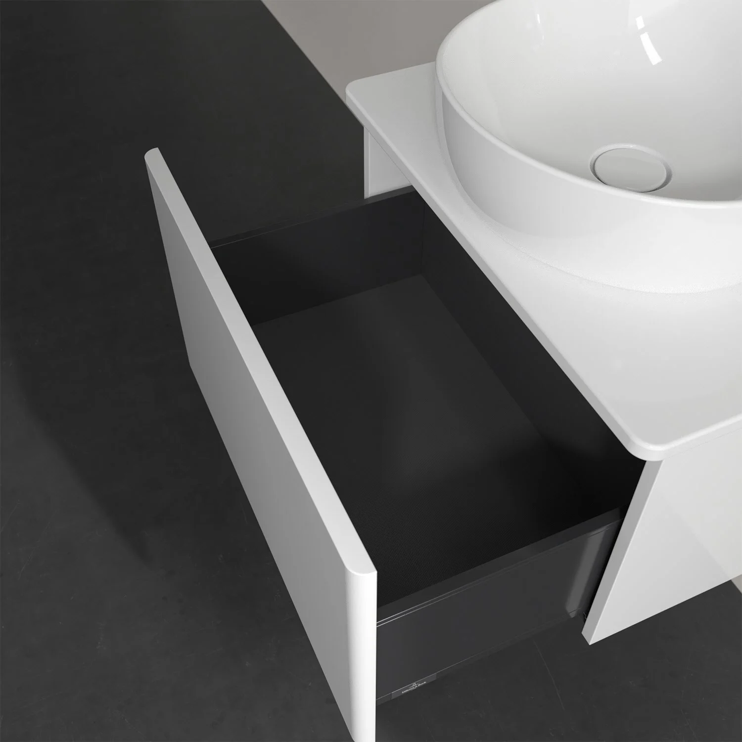 Biała szuflada z umywalką w zbliżeniu, Villeroy & Boch