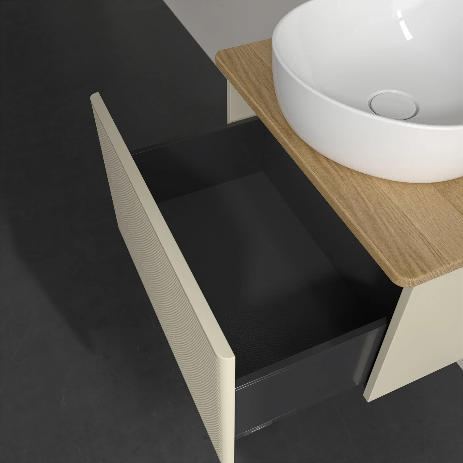 Otwarta szuflada pod umywalką w łazience, Villeroy & Boch