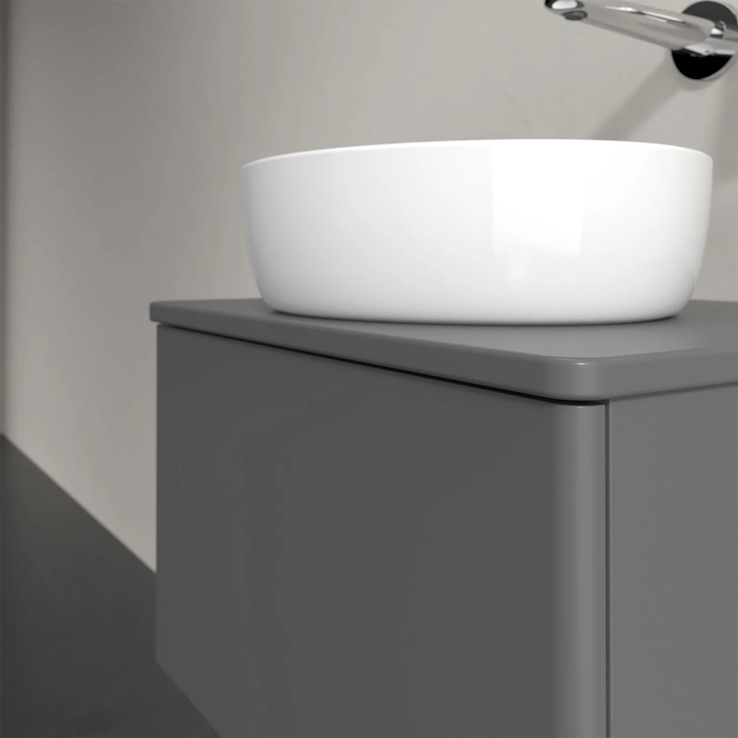 Umywalka na szarej szafce w łazience, Villeroy & Boch