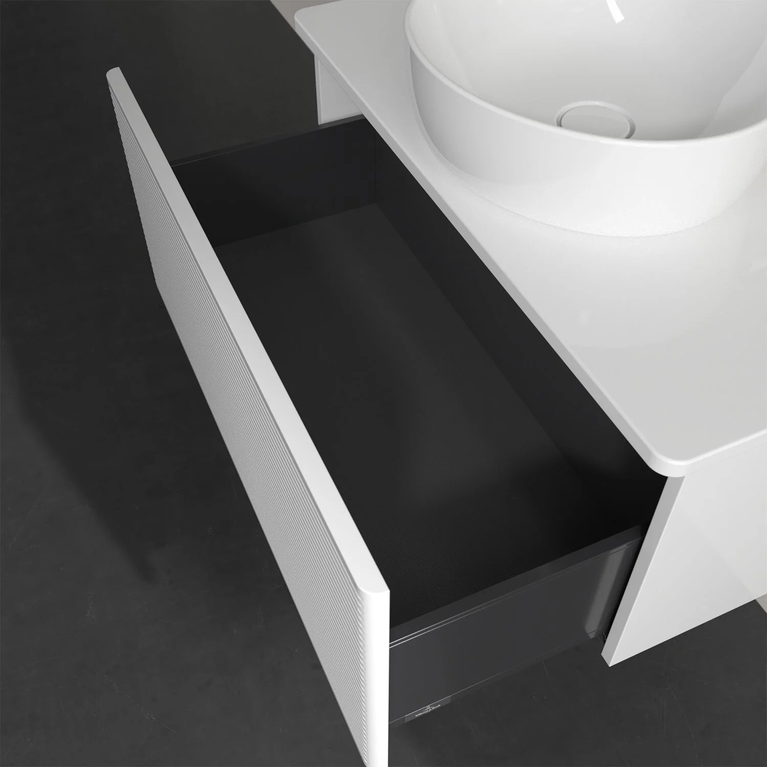 Otwarta szuflada pod umywalką zbliżenie, Villeroy & Boch