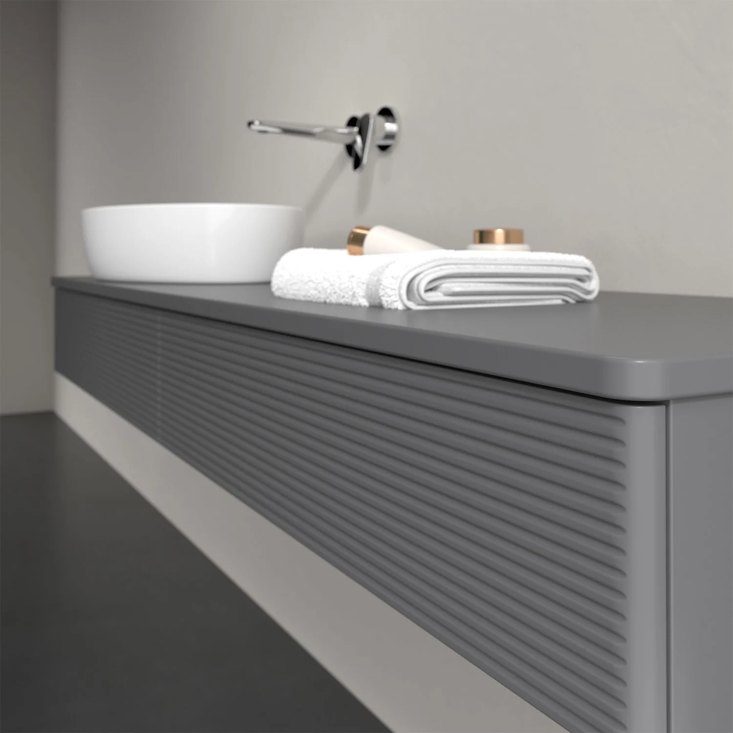 Szare meble łazienkowe z umywalką z bliska, Villeroy & Boch