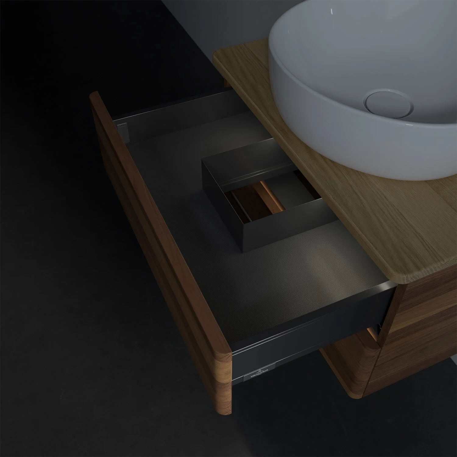 Zbliżenie otwartej szuflady w łazience, Villeroy & Boch