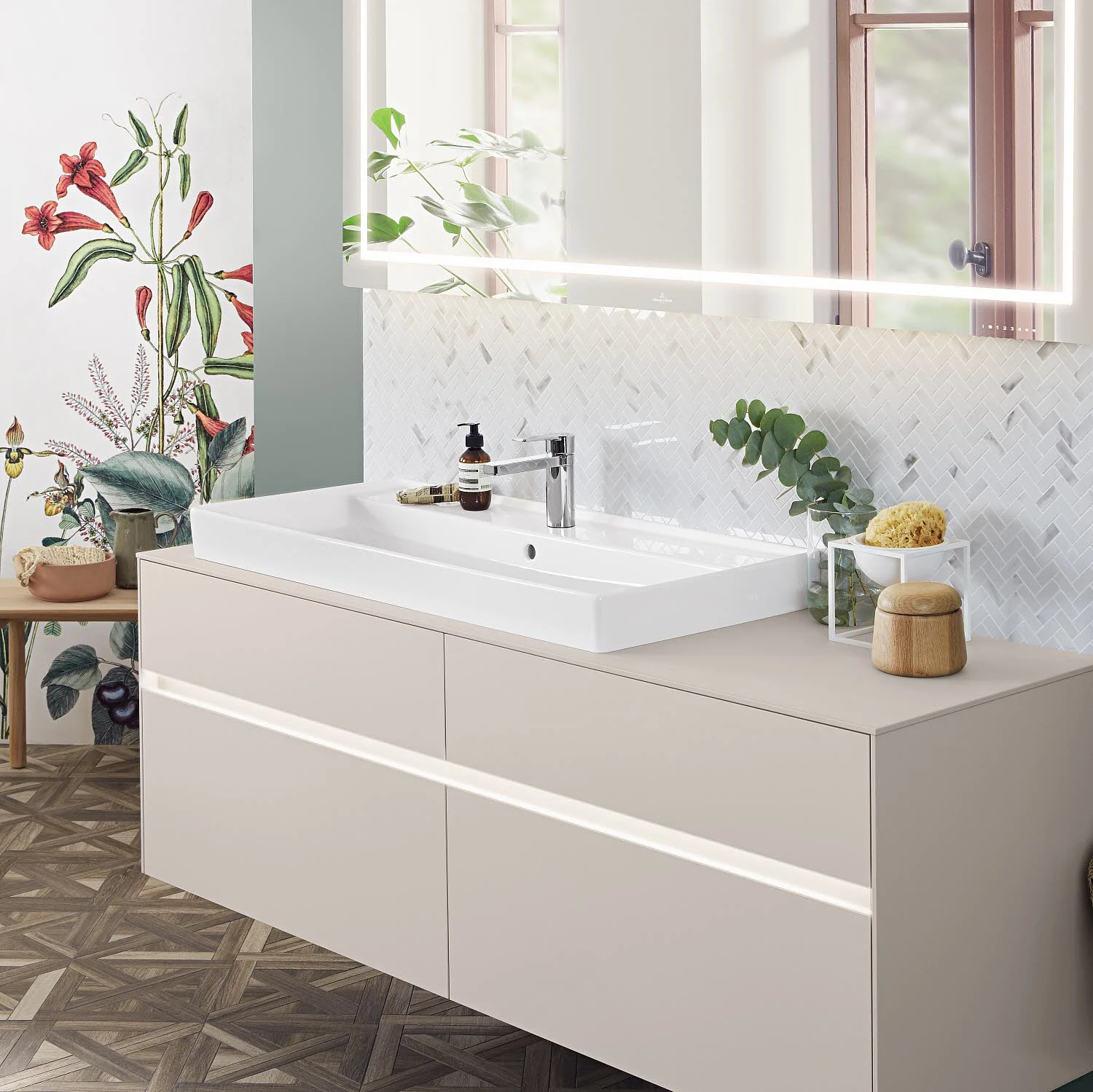 Łazienka z umywalką i lustrem, Villeroy & Boch