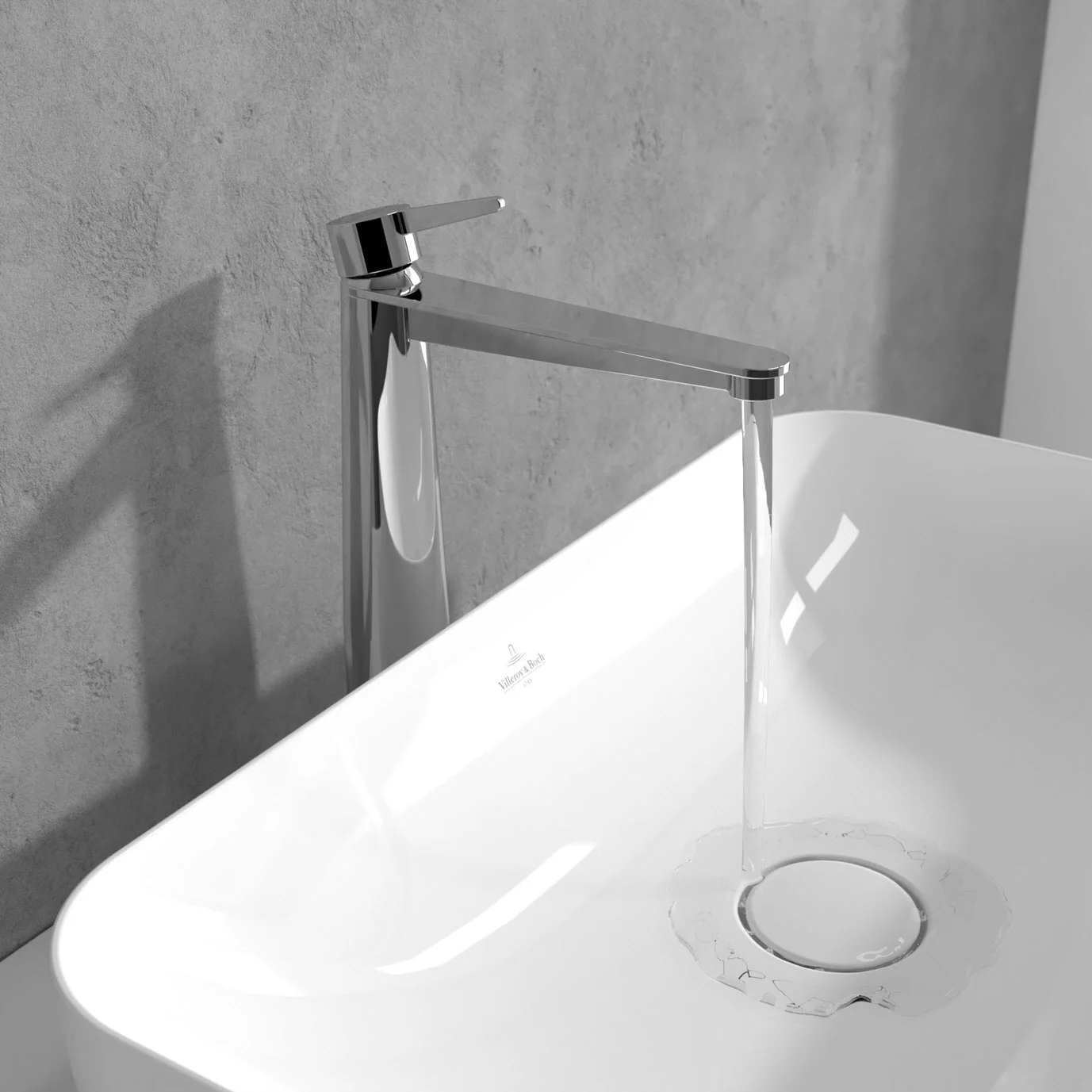 Chromowana armatura z bieżącą wodą w umywalce, Villeroy & Boch