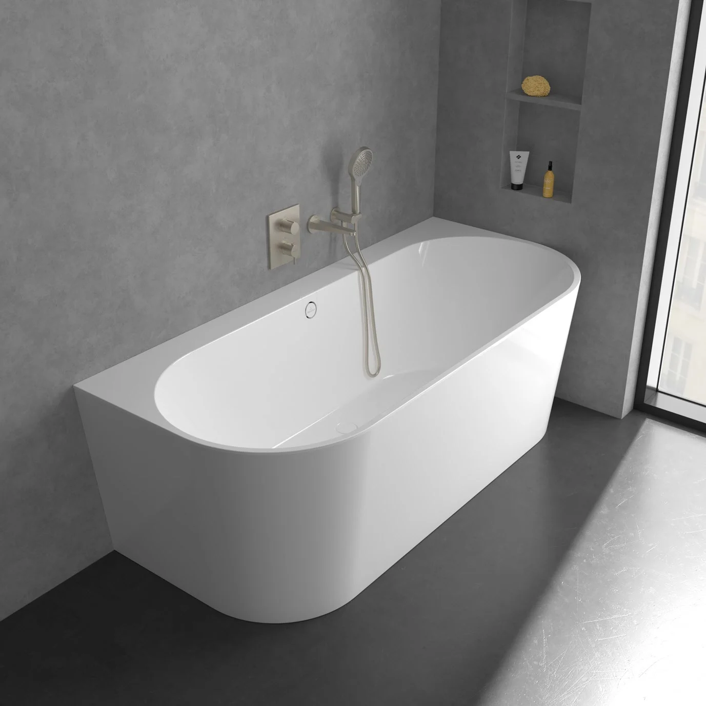 Biała wanna z beżową baterią zbliżenie, Villeroy & Boch