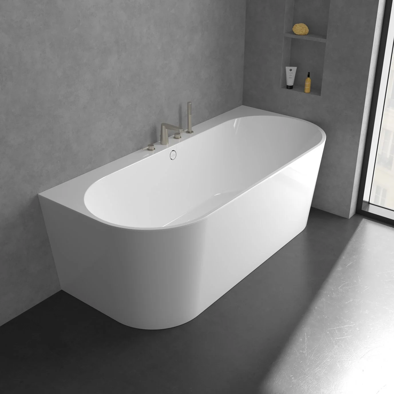 Biała wanna ze srebrnymi armaturami w łazience, Villeroy & Boch
