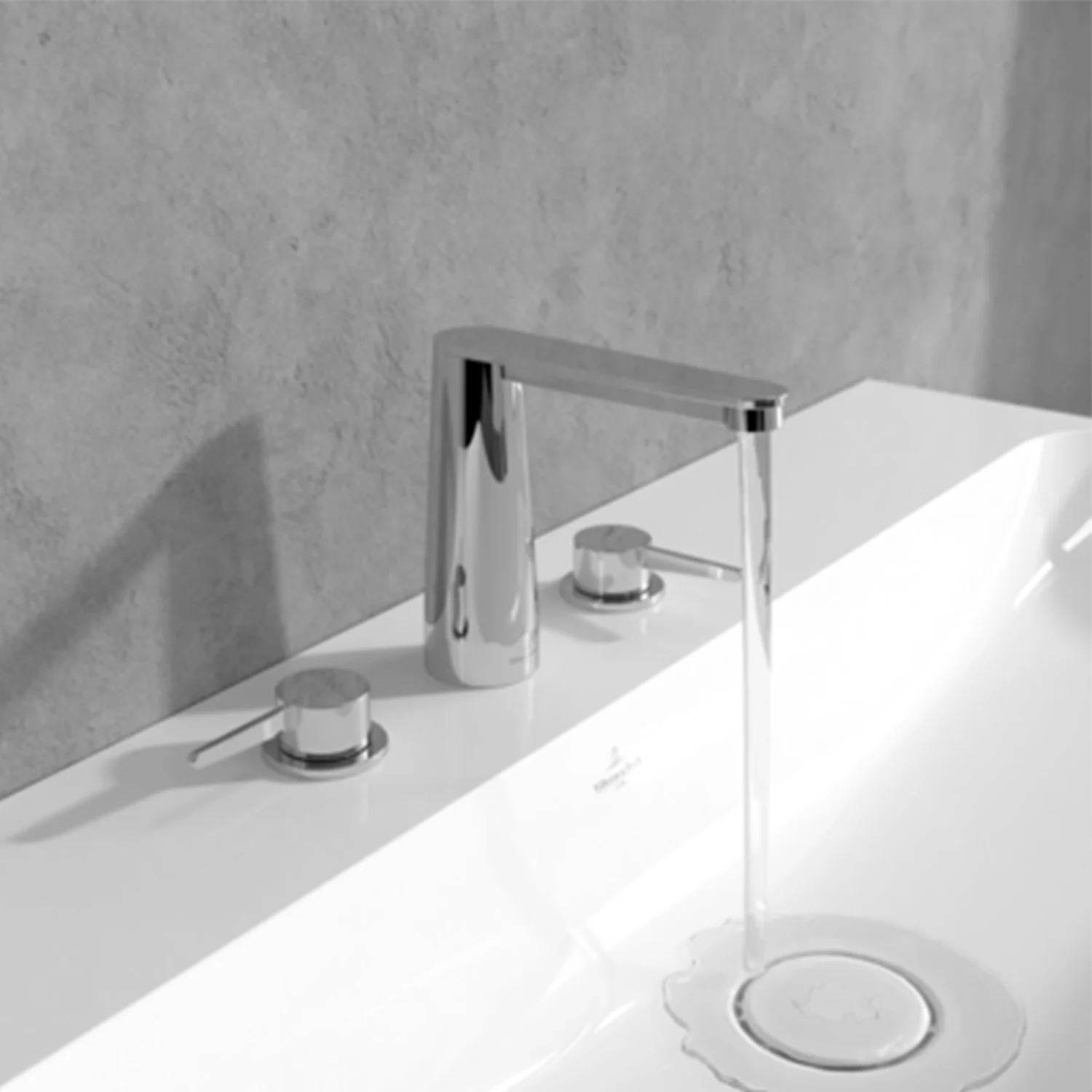 Chromowana bateria trójotworowa z bieżącą wodą, Villeroy & Boch