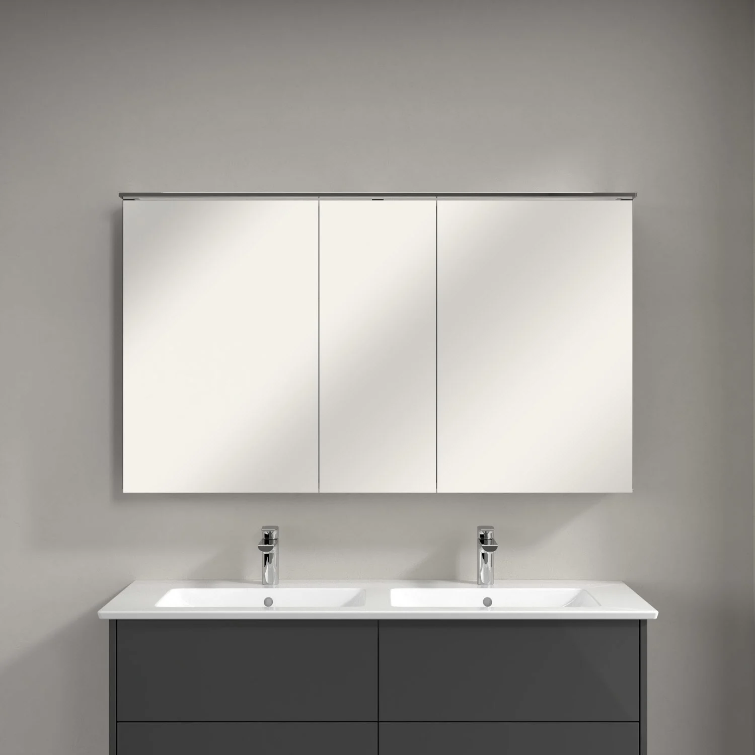Villeroy & Boch Finero Waschtischunterschrank 130 cm mit Doppelwaschtisch und Spiegelschrank, 4 Auszüge Bild 3