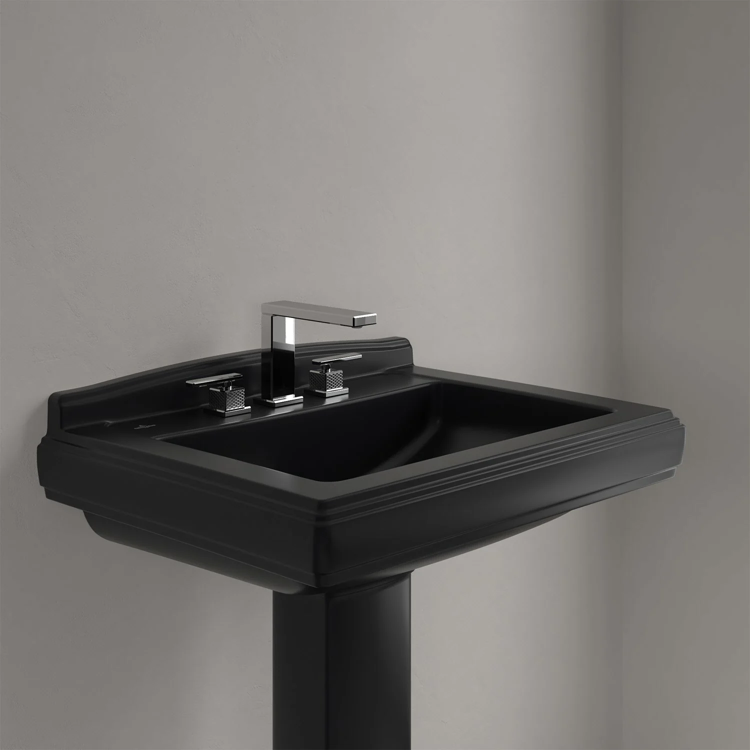 Czarna umywalka z baterią w zbliżeniu, Villeroy & Boch