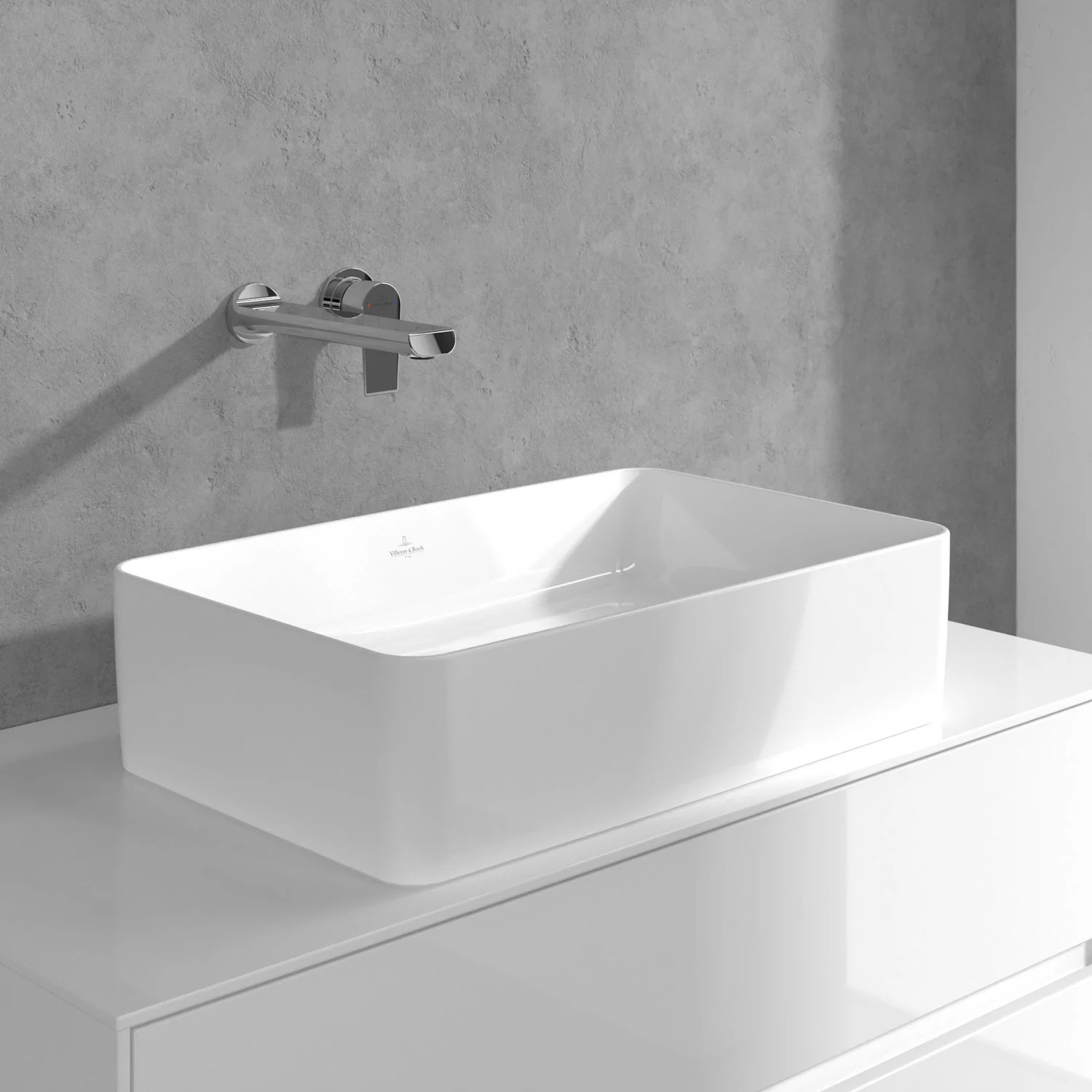 Prostokątna umywalka z baterią ścienną, Villeroy & Boch