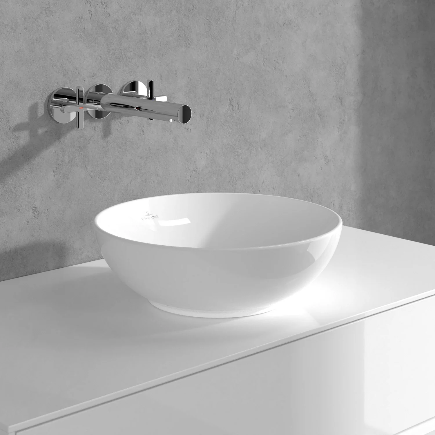 Okrągła umywalka z baterią ścienną, Villeroy & Boch