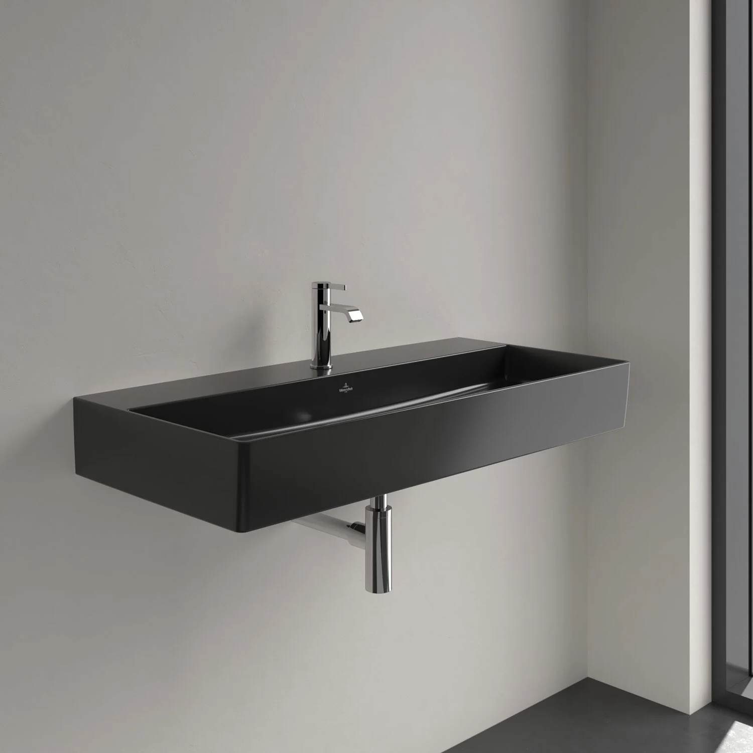 Czarna umywalka z jednouchwytową baterią w łazience, Villeroy & Boch