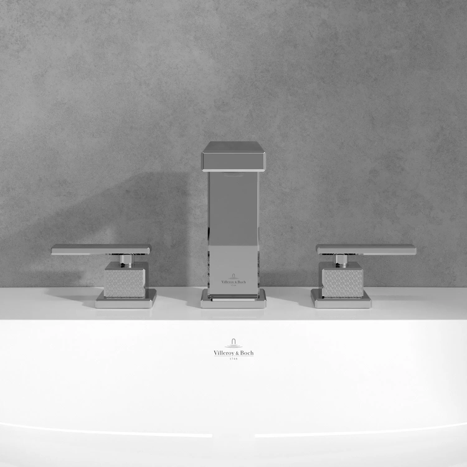 Zbliżenie nowoczesnej srebrnej baterii, Villeroy & Boch