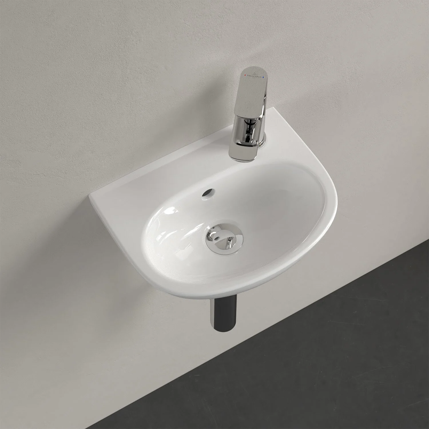 Biała umywalka z baterią widziana z góry, Villeroy & Boch