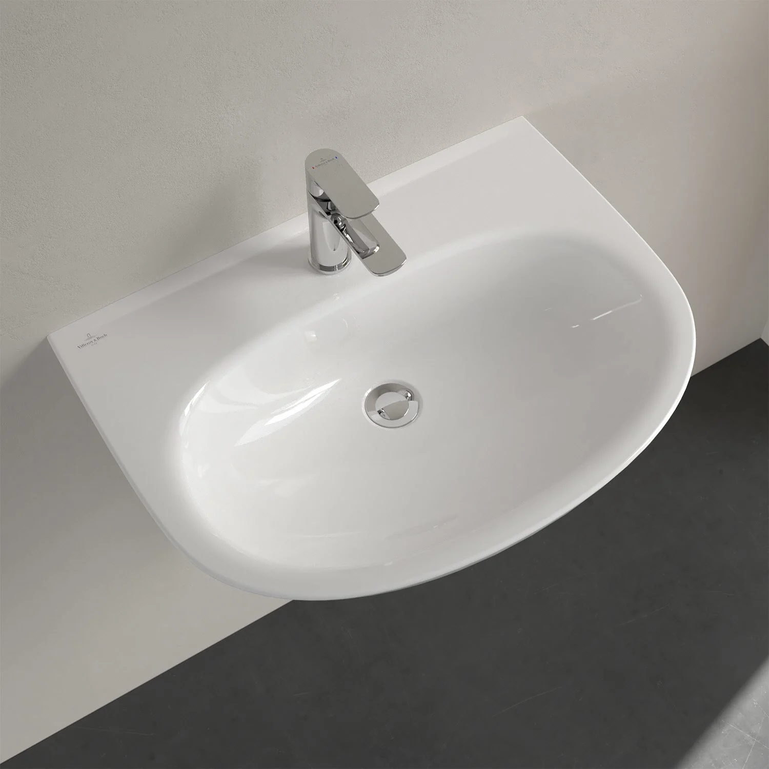 Biała umywalka z baterią widziana z góry, Villeroy & Boch