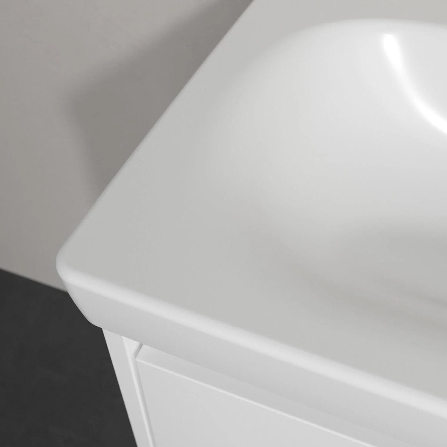 Zbliżenie białej umywalki w rogu, Villeroy & Boch