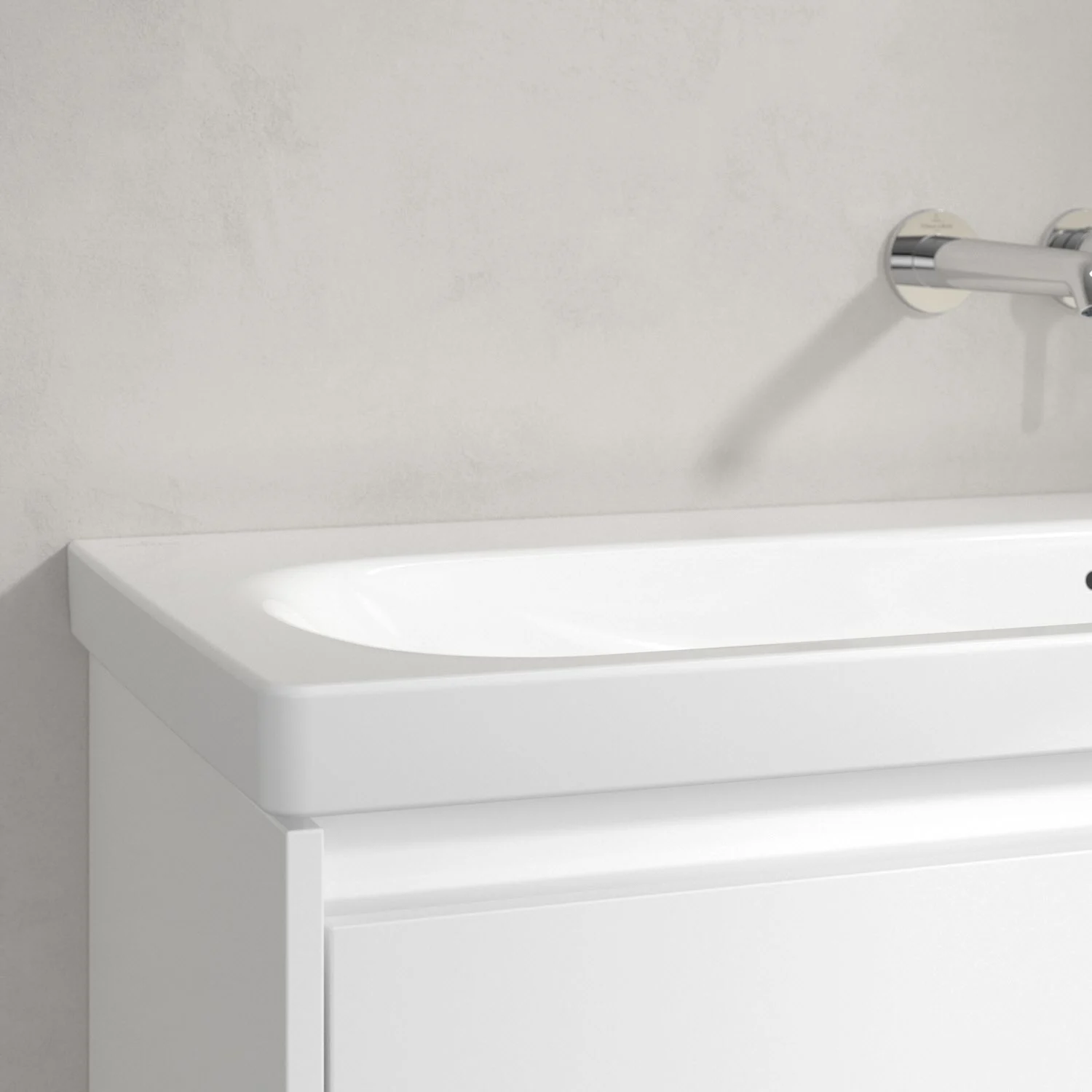 Zbliżenie białej umywalki bez kranu, Villeroy & Boch
