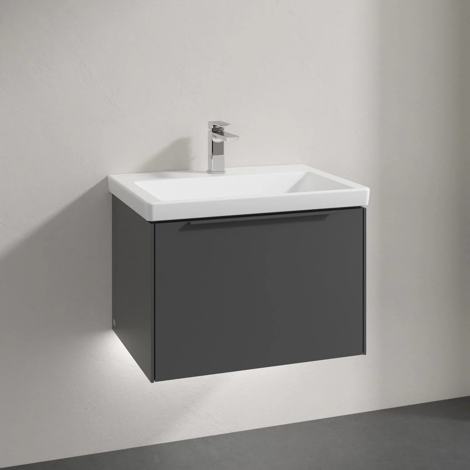 Umywalka z szarą szafką w zbliżeniu, Villeroy & Boch