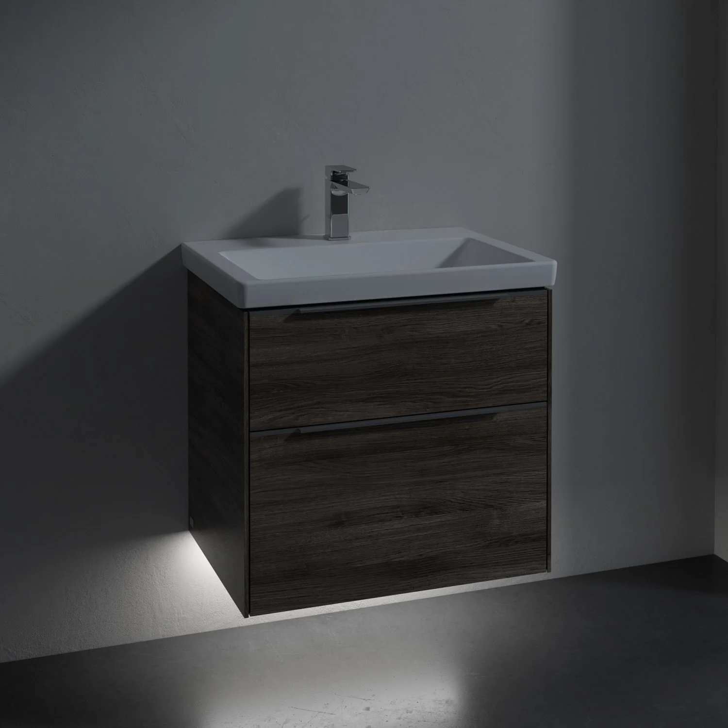 Umywalka z ciemną drewnianą szafką w szarym otoczeniu, Villeroy & Boch