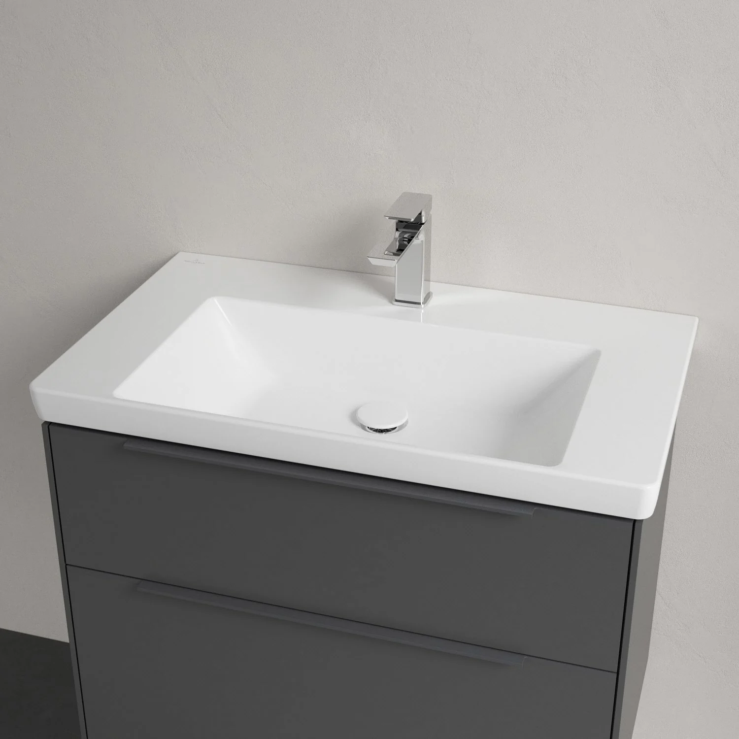 Szara umywalka z jednouchwytową baterią zbliżenie, Villeroy & Boch