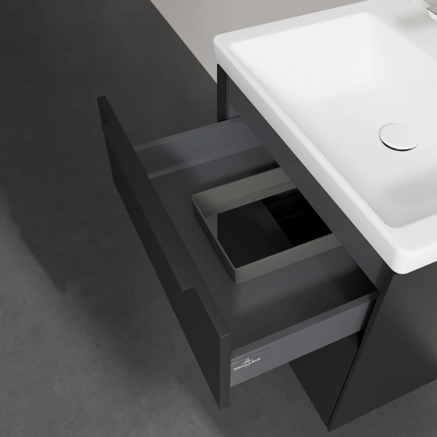Zbliżenie na umywalkę z szufladą, Villeroy & Boch