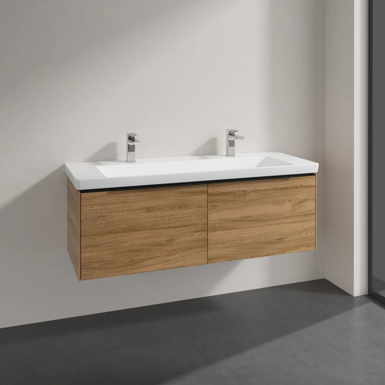 Umywalka z drewnianym frontem w łazience, Villeroy & Boch