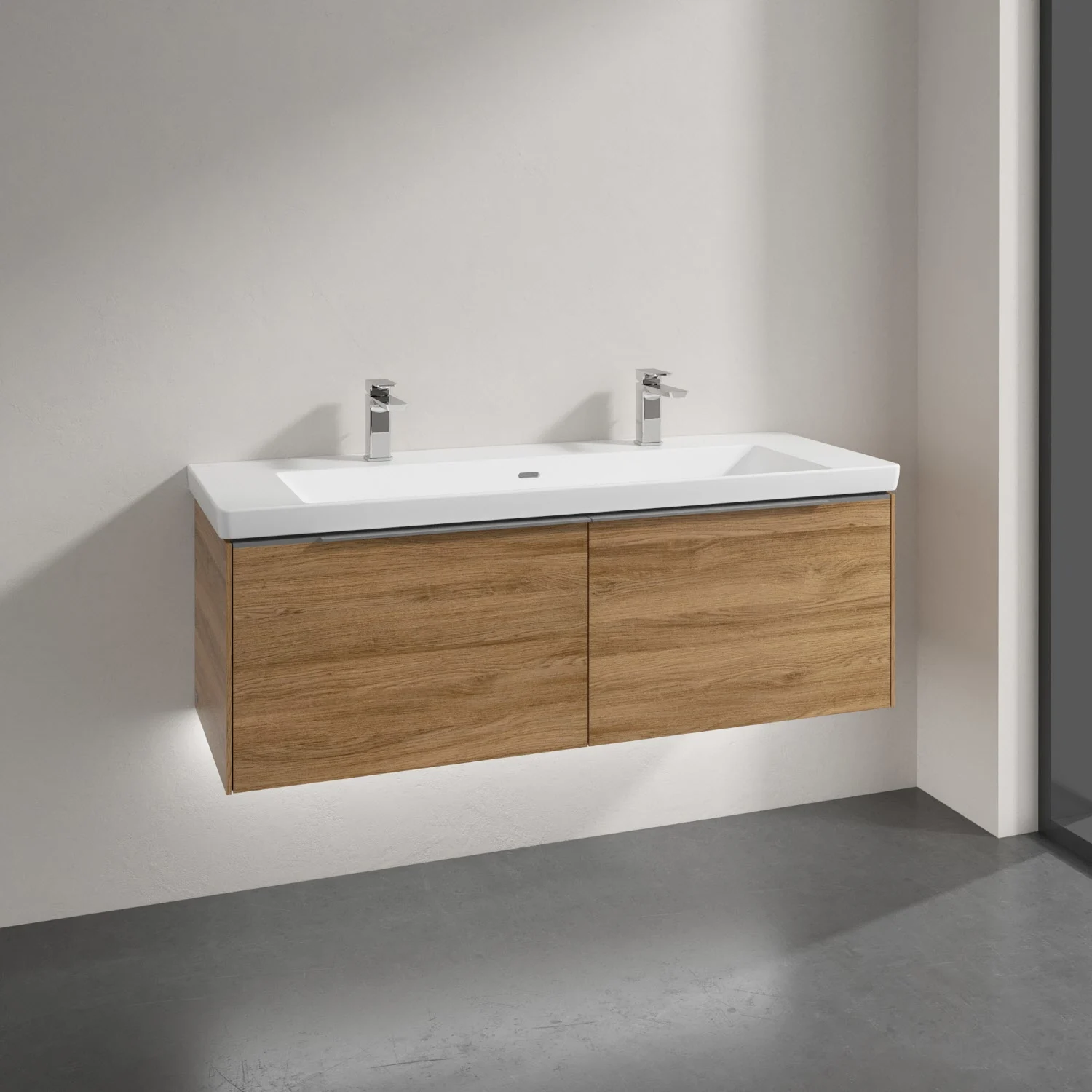 Podwójna umywalka z drewnianą szafką w łazience, Villeroy & Boch