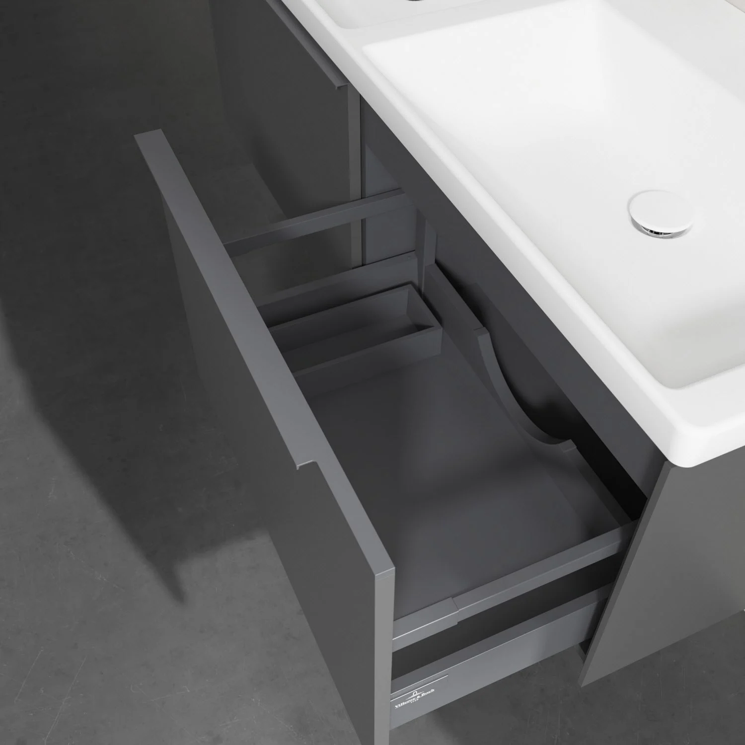 Otwarta szuflada pod umywalką w zbliżeniu, Villeroy & Boch
