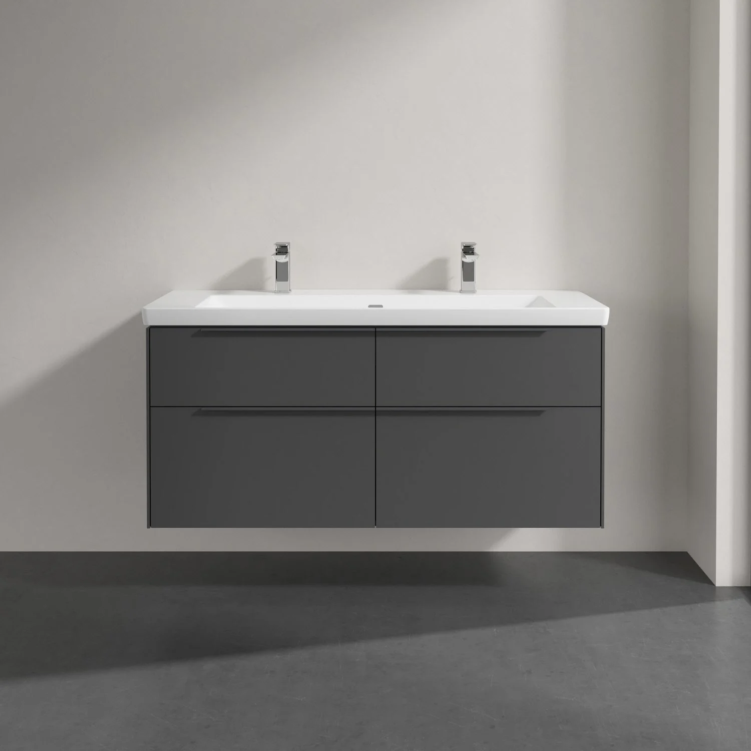 Szara podwójna umywalka w łazience, Villeroy & Boch
