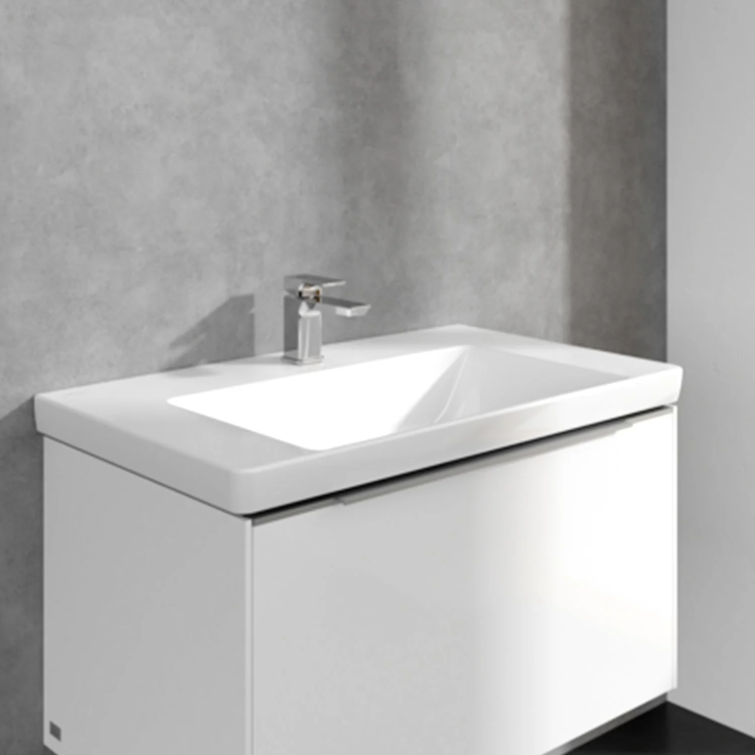 Umywalka z chromowaną baterią w łazience, Villeroy & Boch