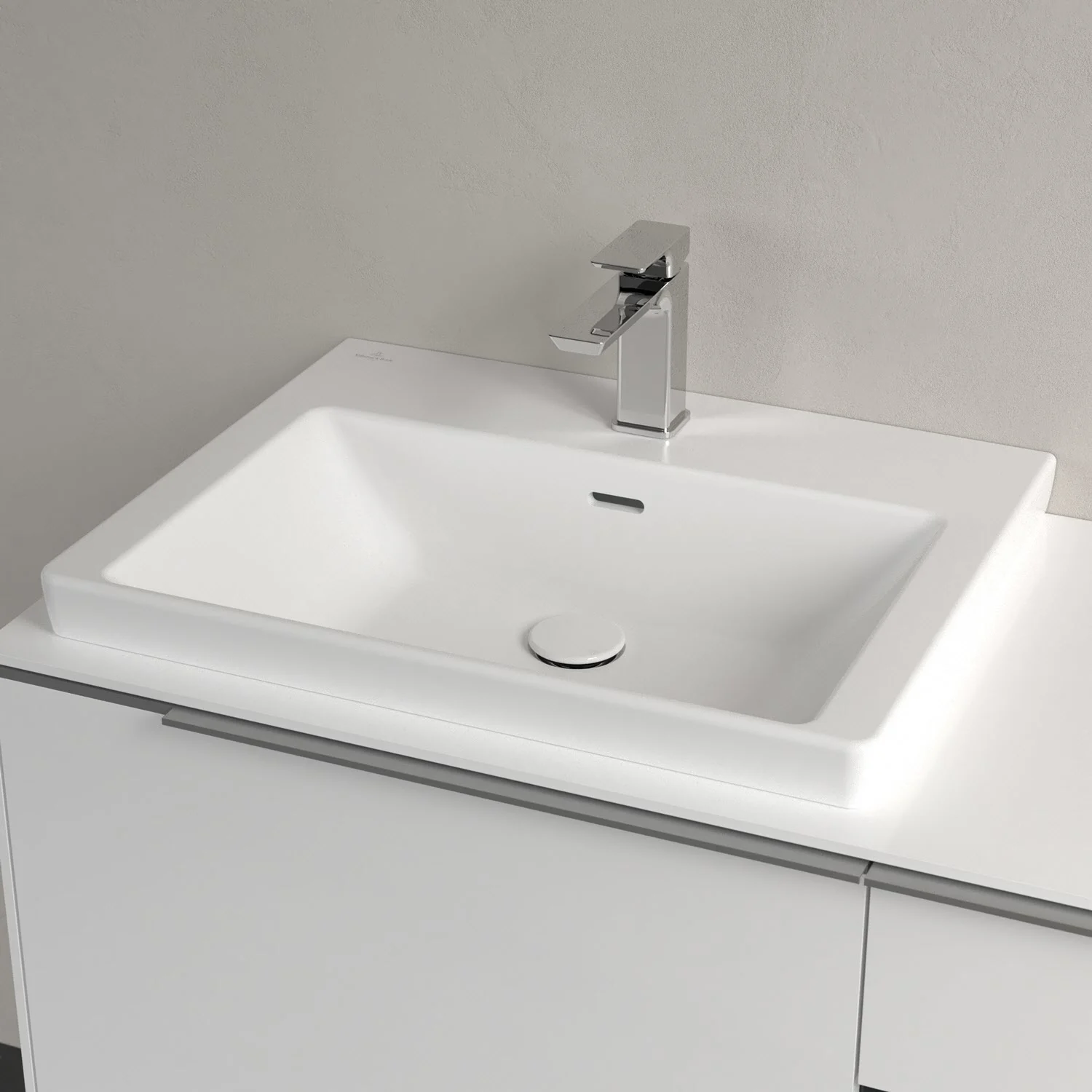 Umywalka z baterią w zbliżeniu, Villeroy & Boch
